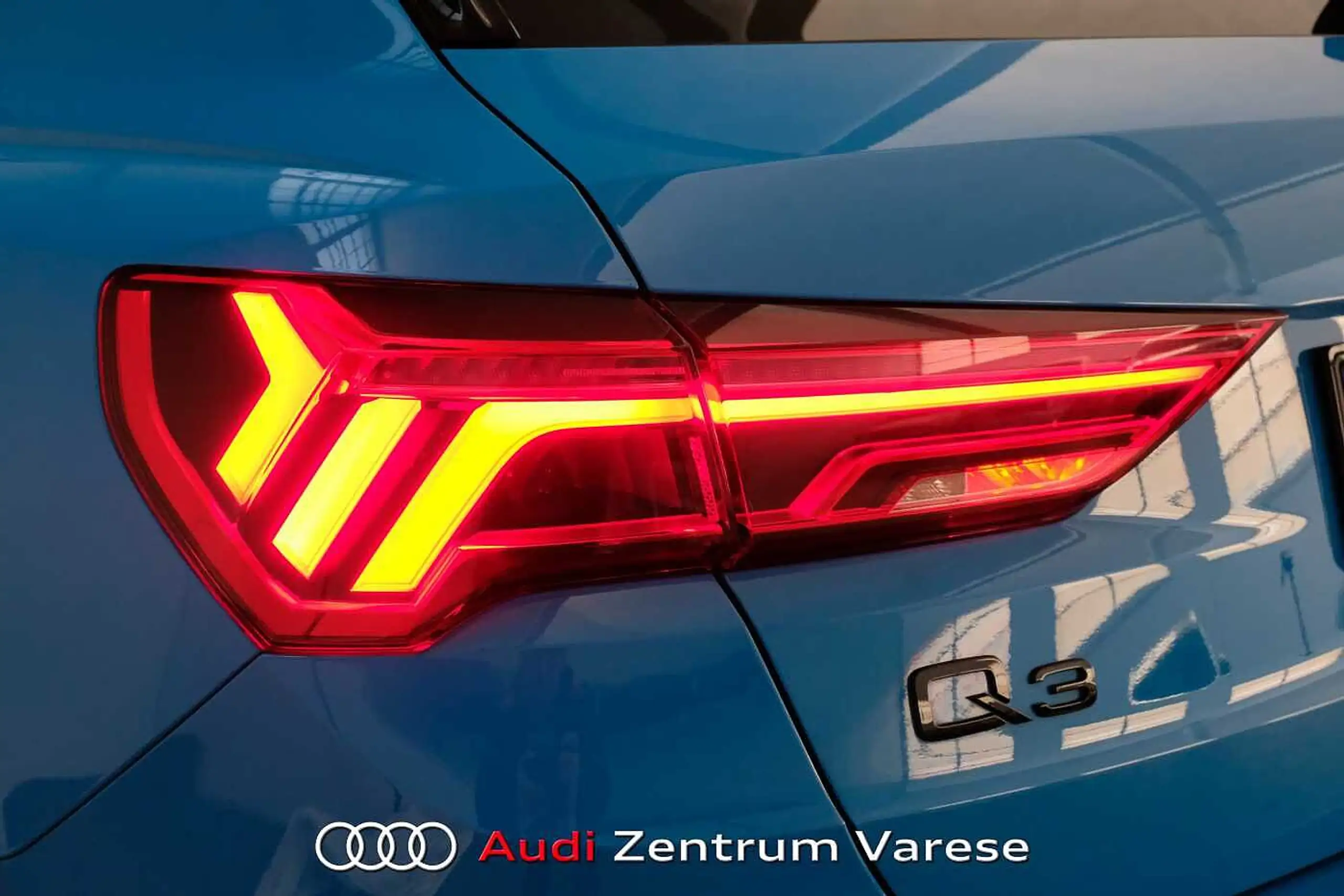 Audi - Q3