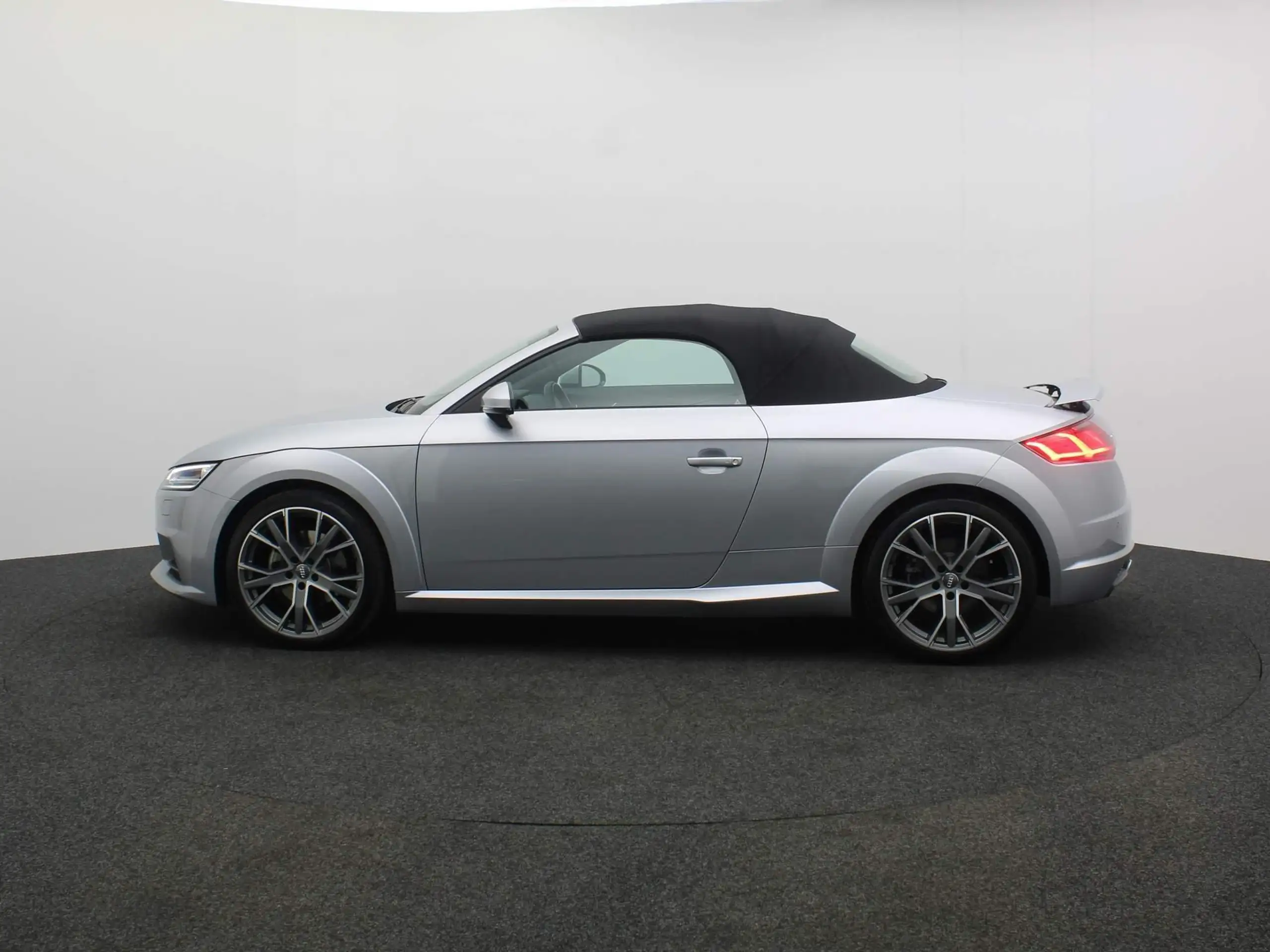 Audi - TT