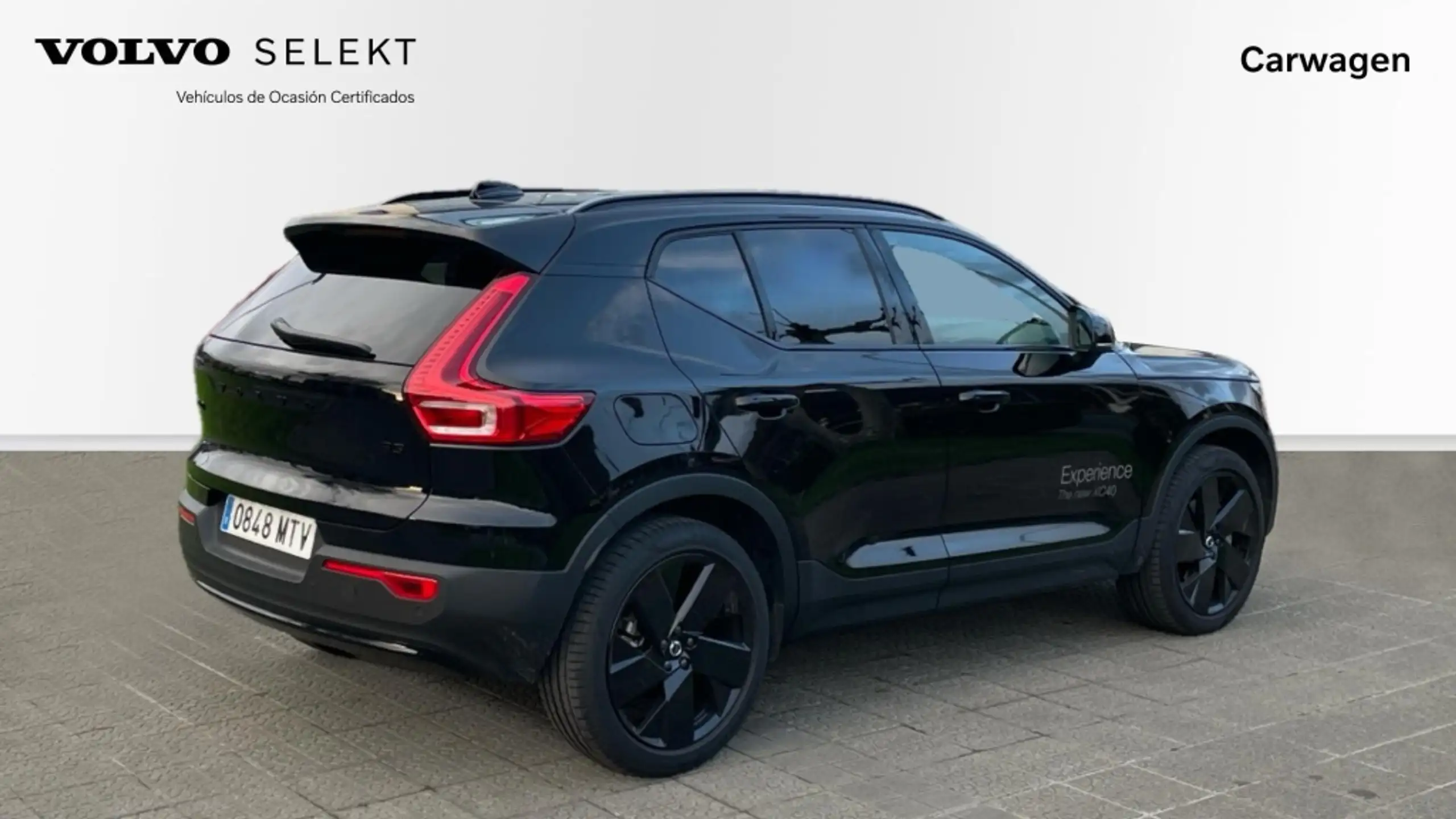 Volvo - XC40