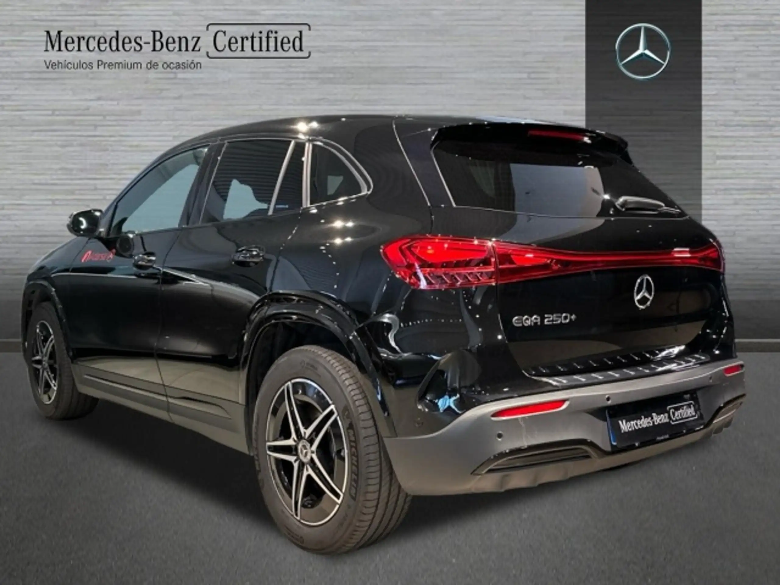 Mercedes-Benz - EQA