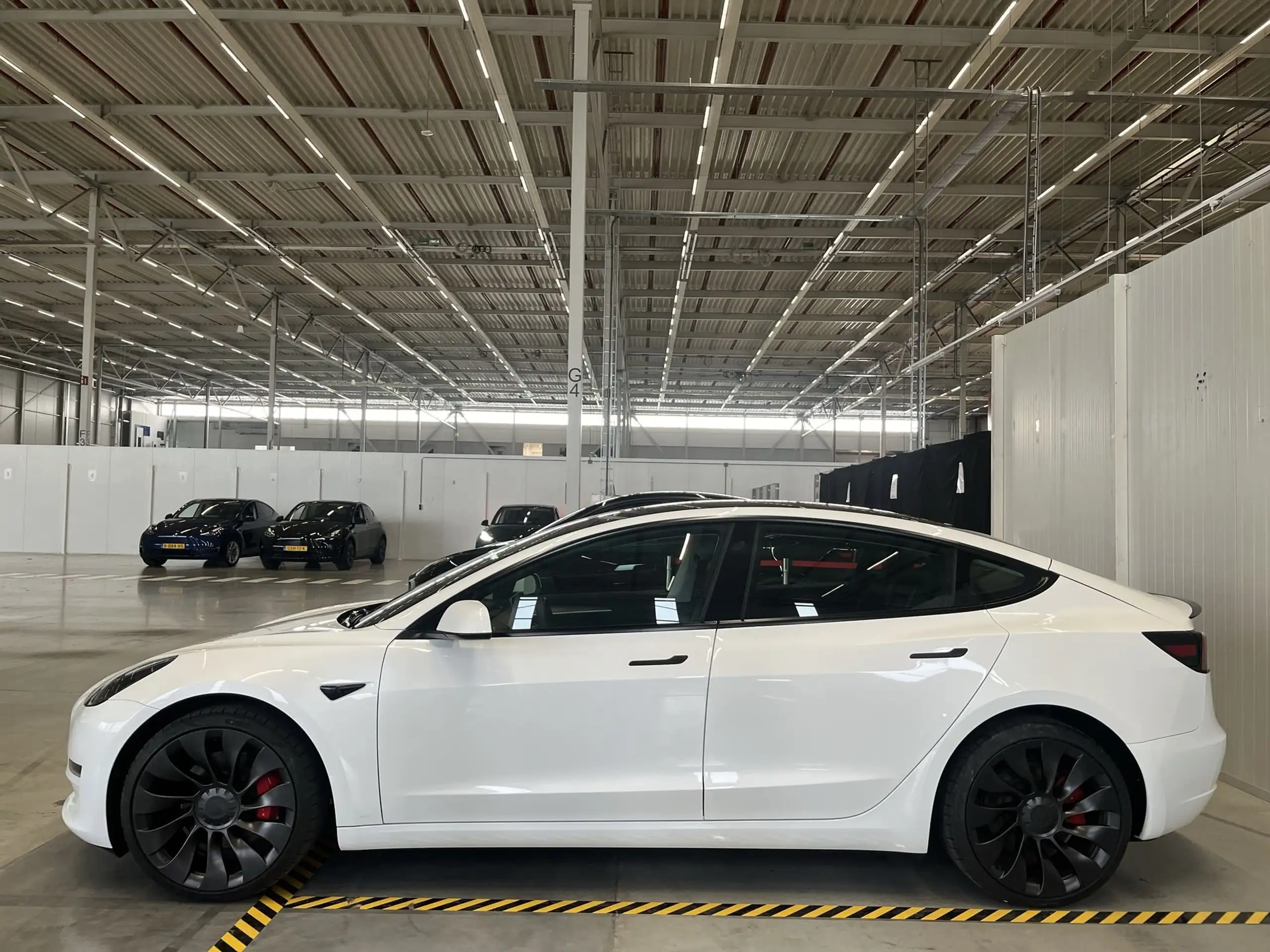 Tesla - Model 3