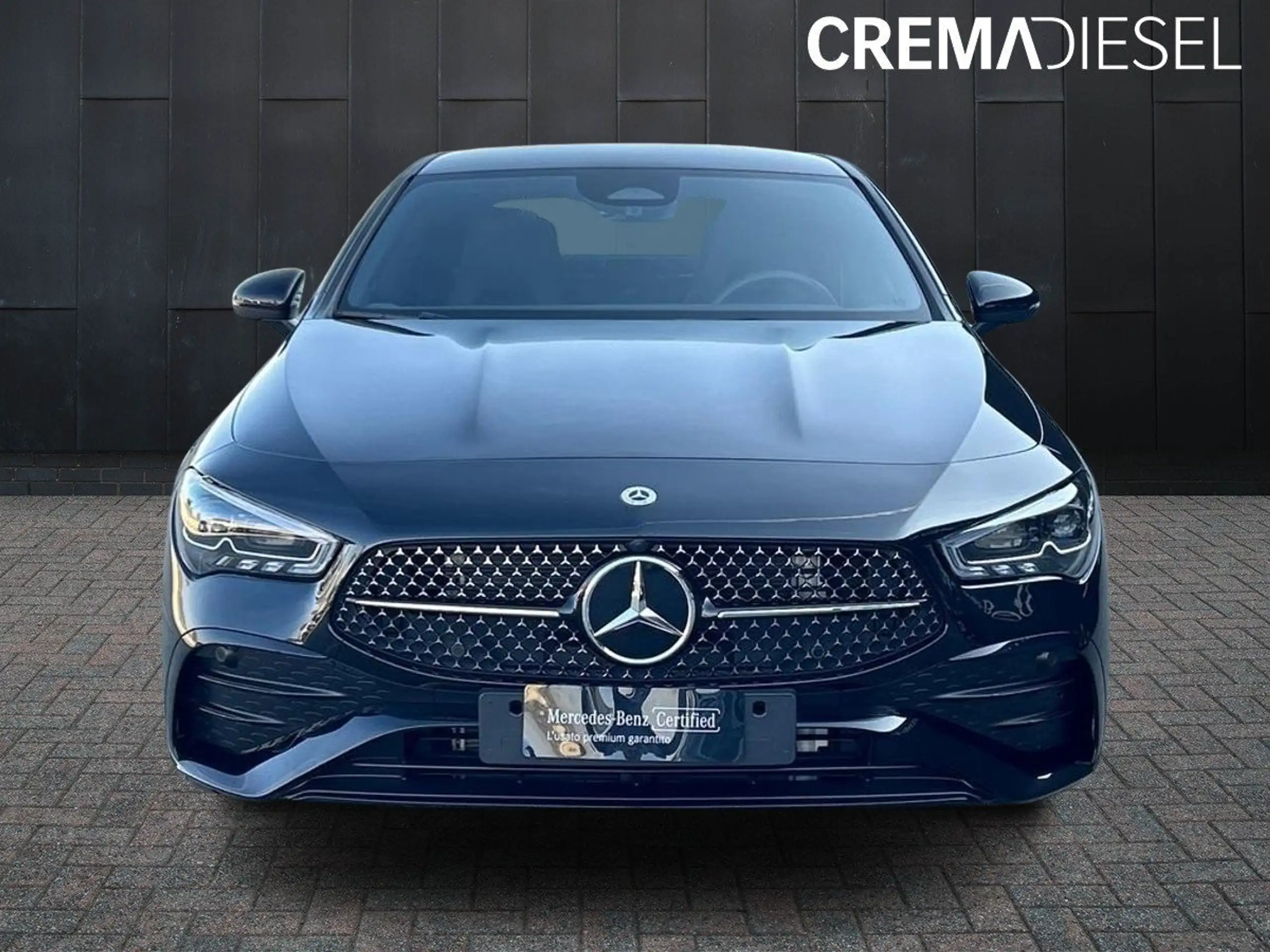 Mercedes-Benz - CLA 200