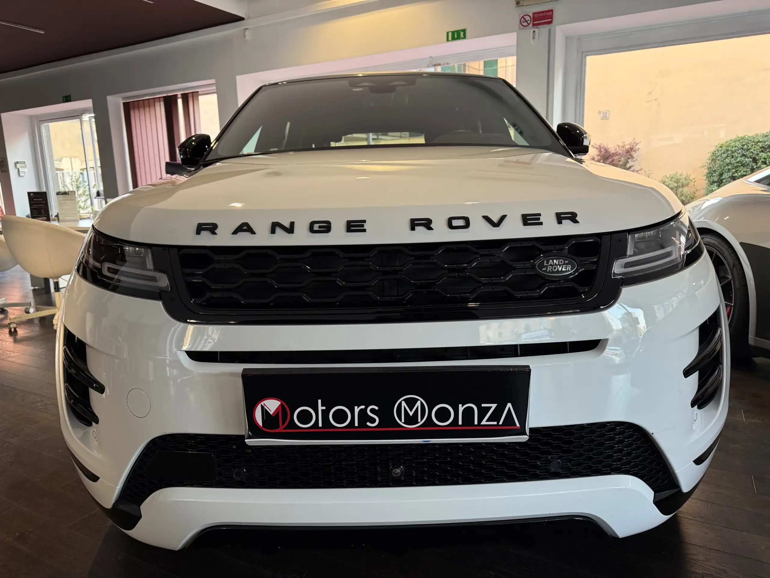 Land Rover - Range Rover Evoque