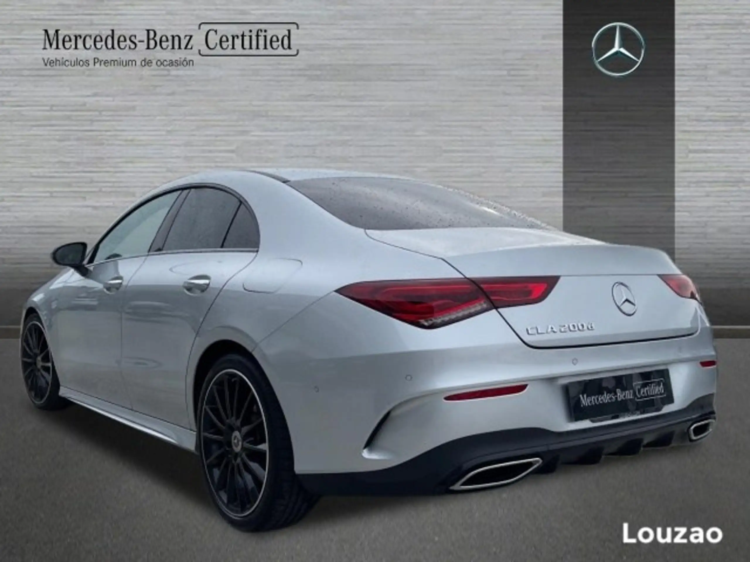 Mercedes-Benz - CLA 200