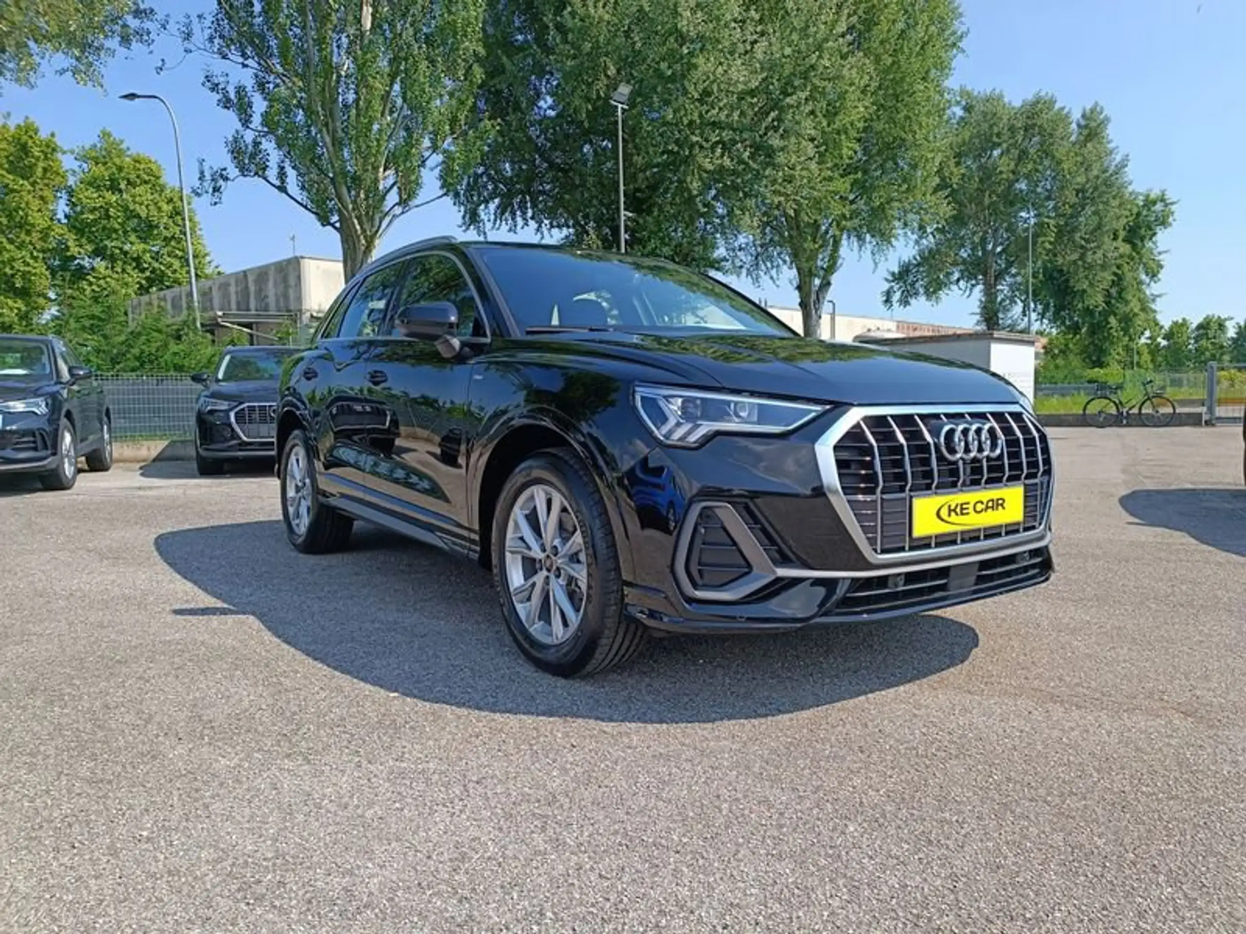 Audi - Q3