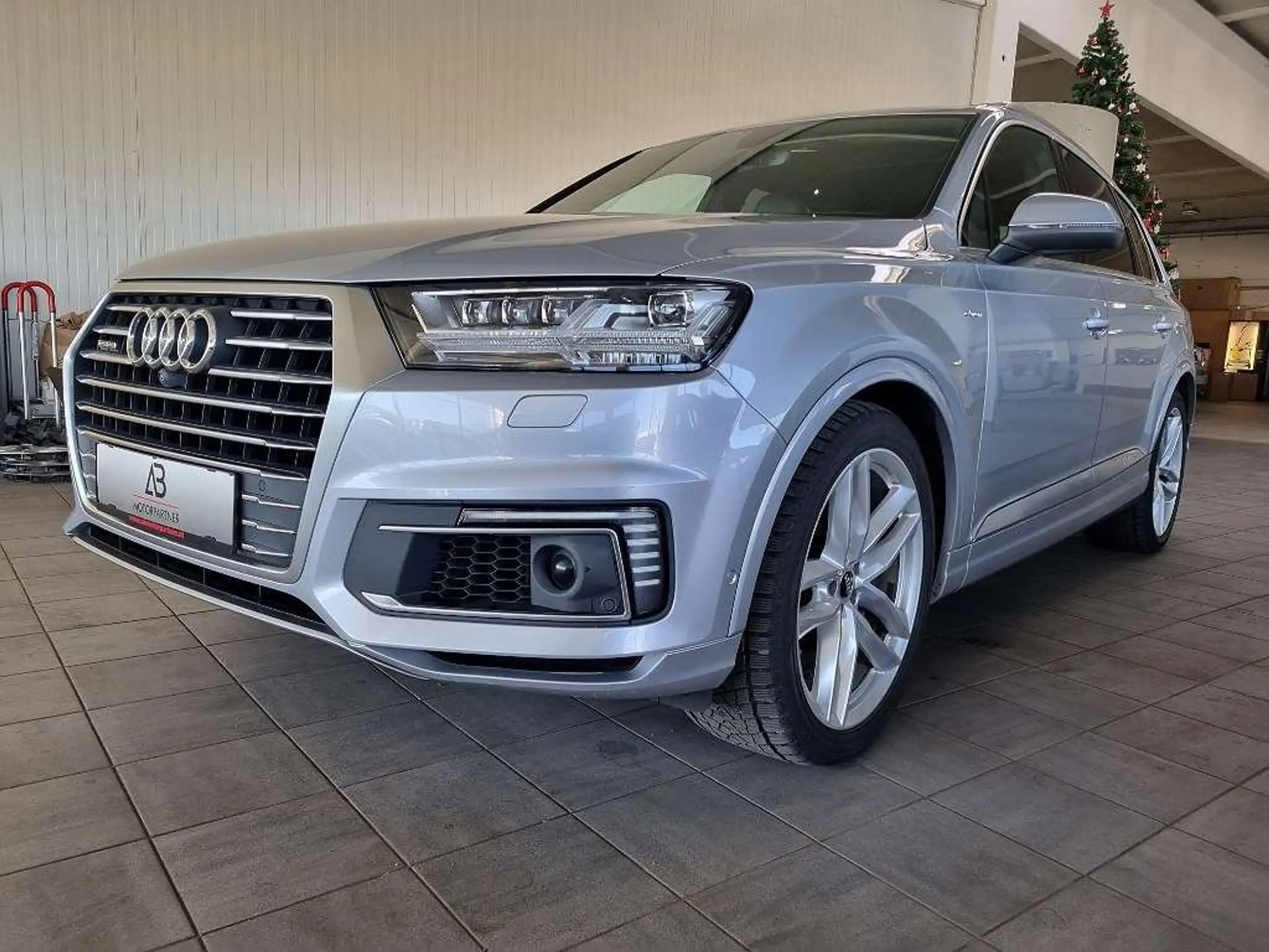 Audi - Q7