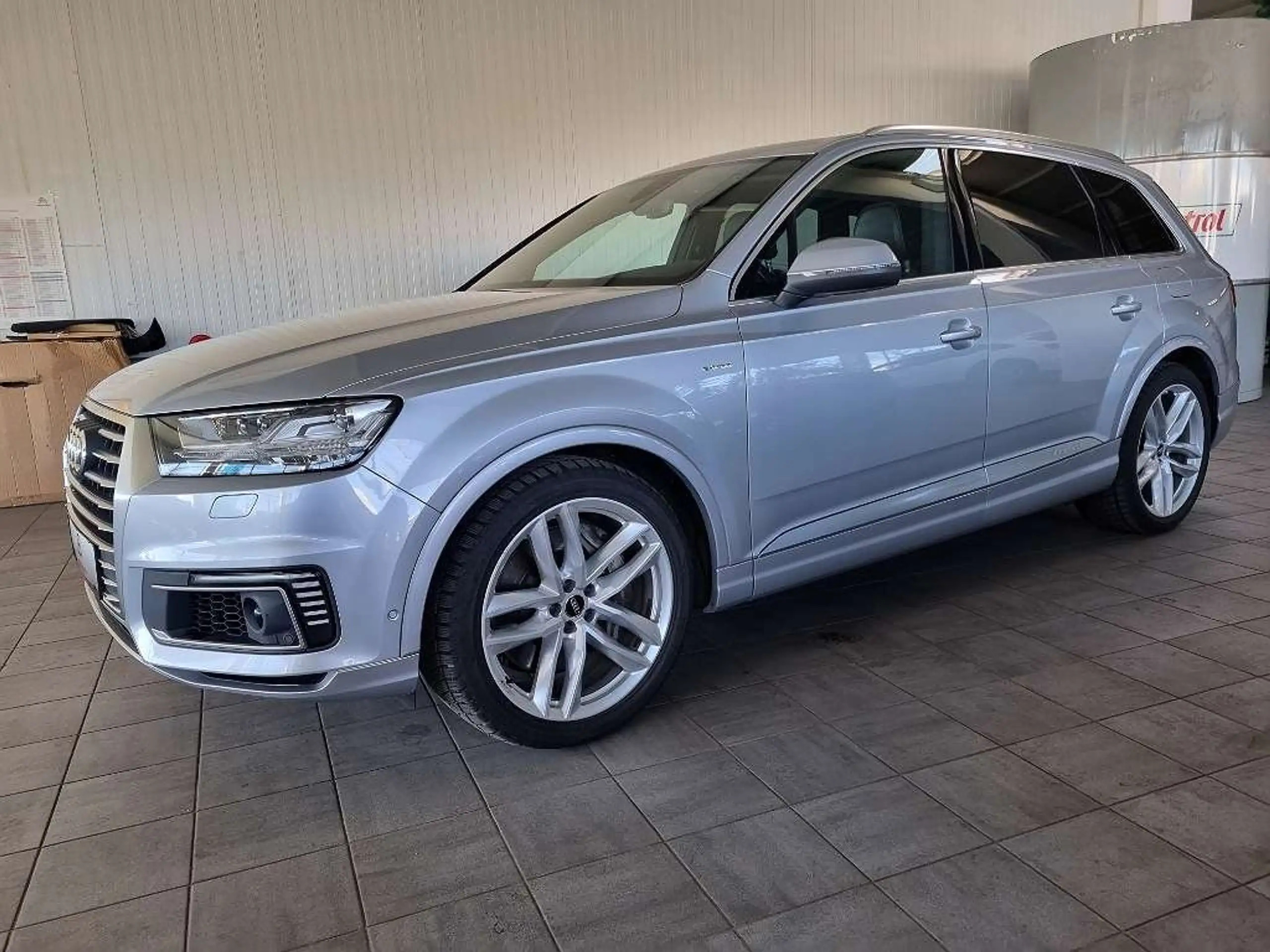 Audi - Q7