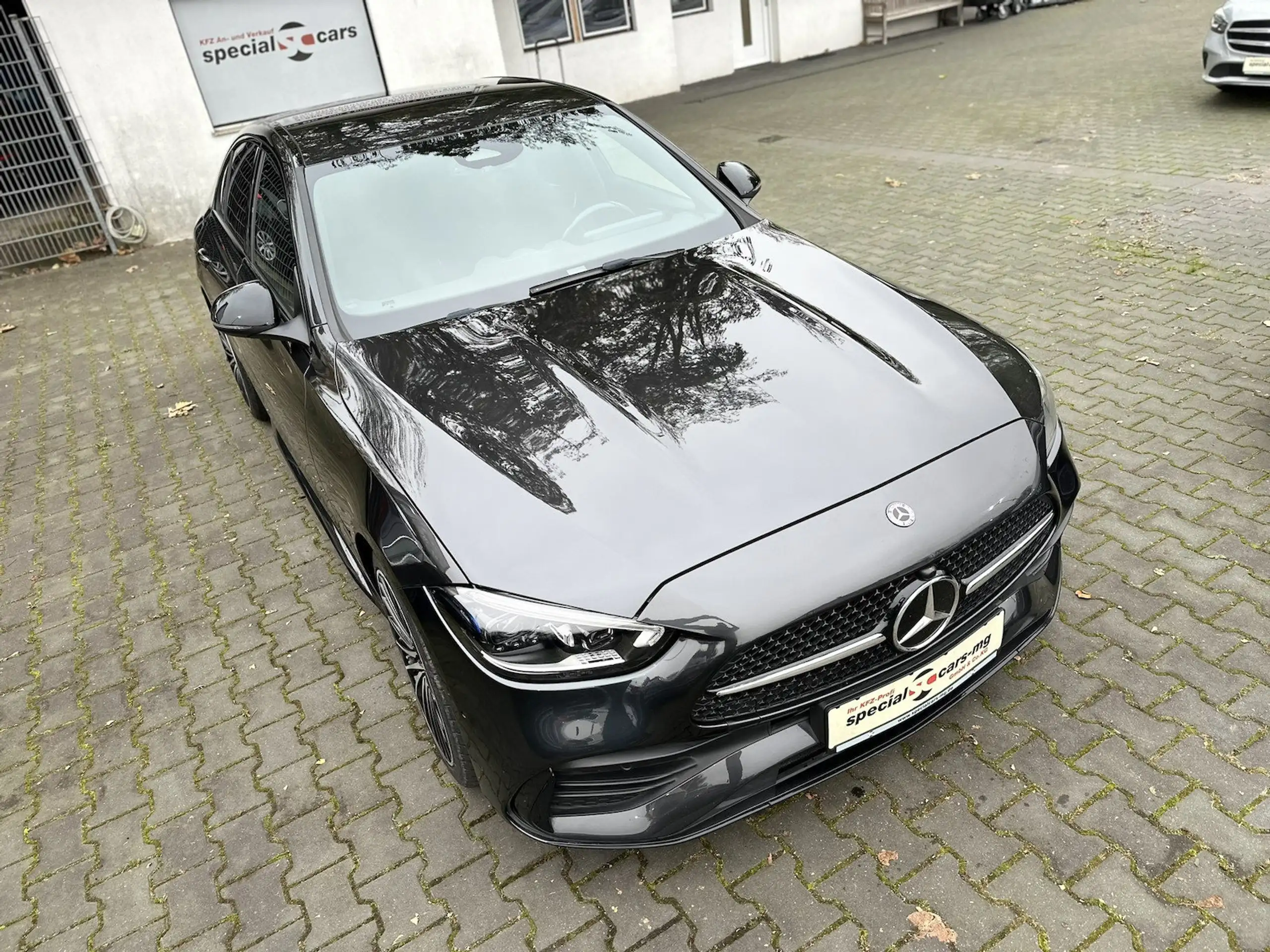 Mercedes-Benz - C 220