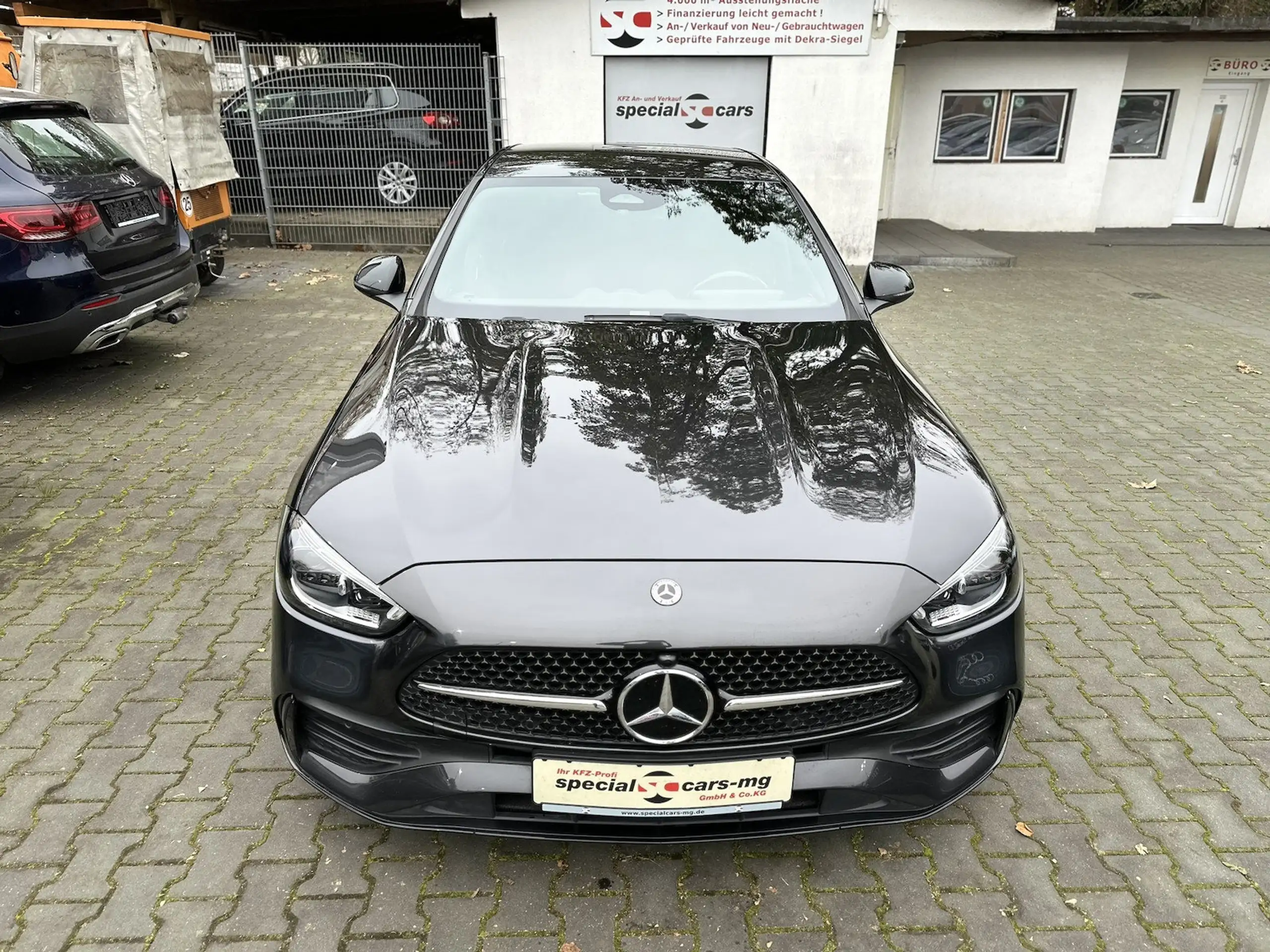 Mercedes-Benz - C 220