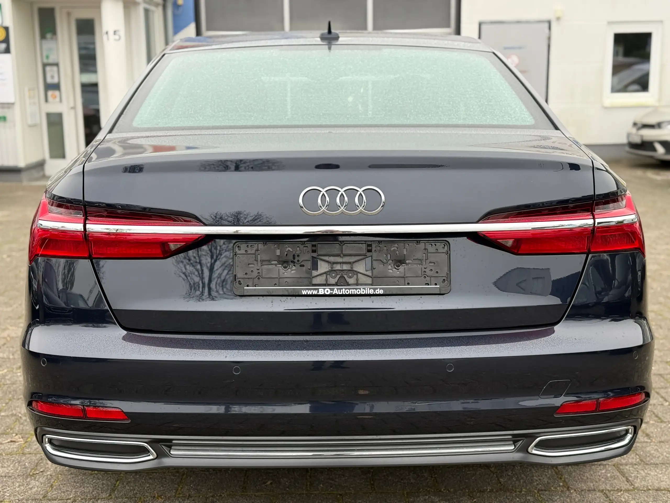 Audi - A6