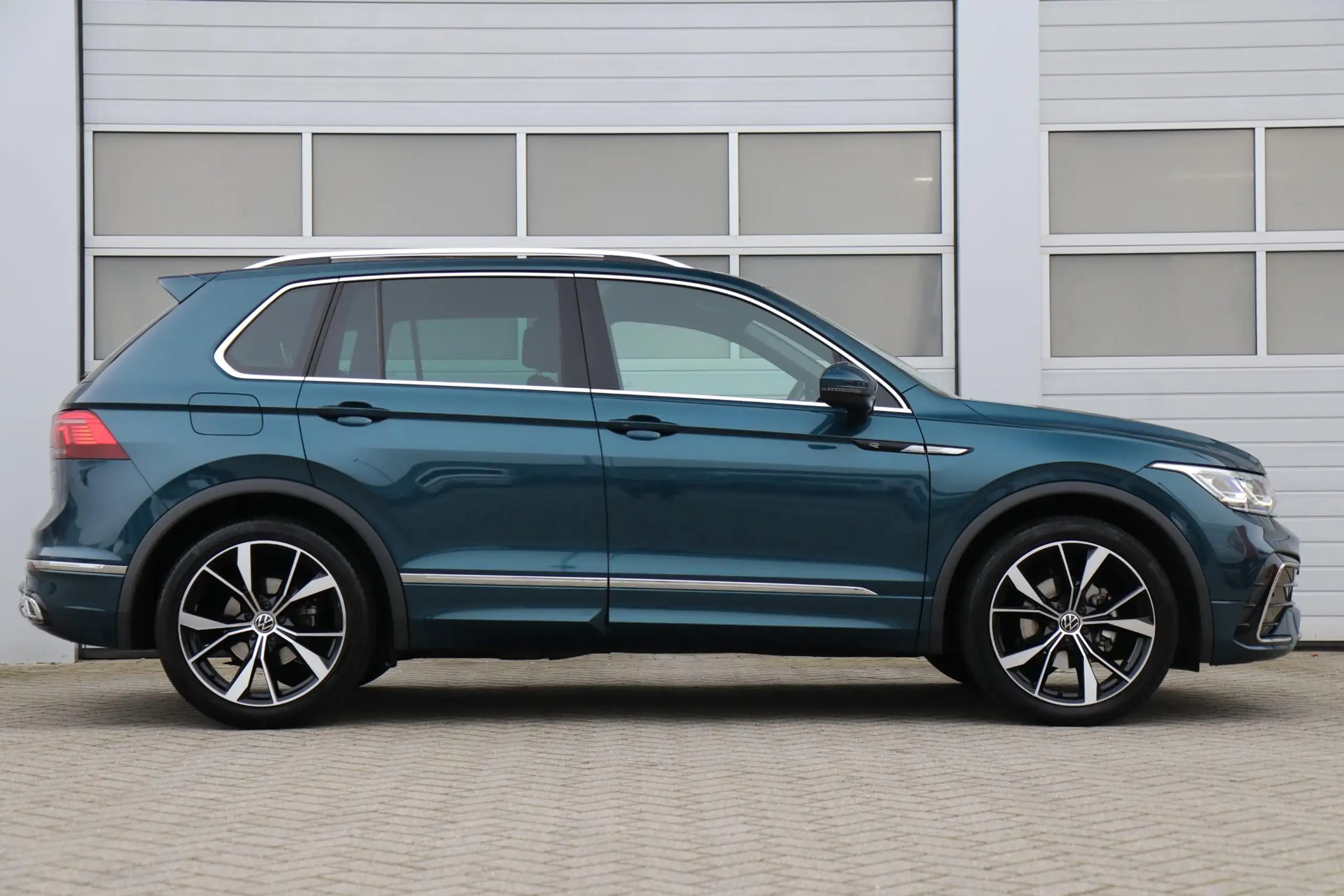 Volkswagen - Tiguan