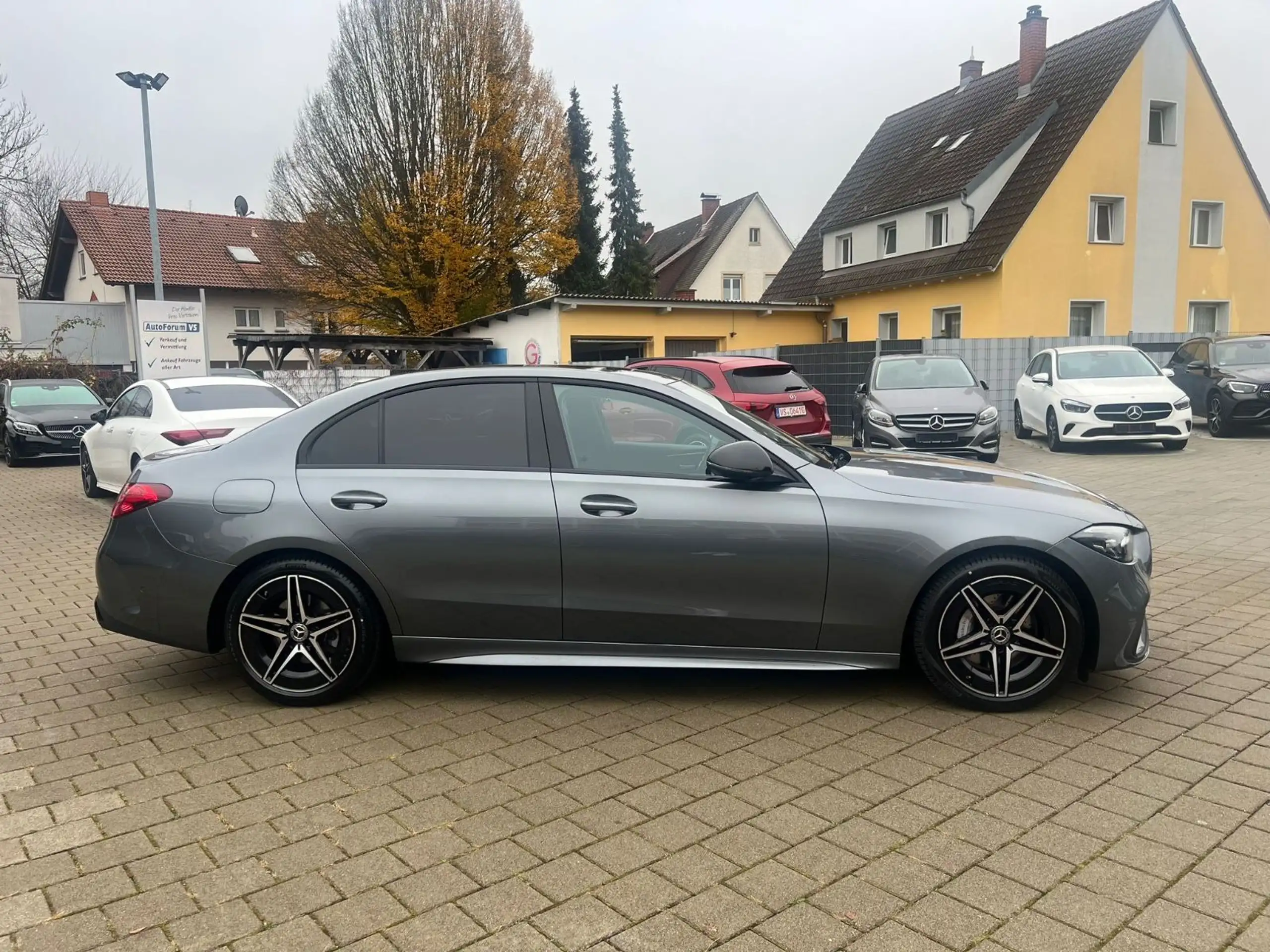 Mercedes-Benz - C 220