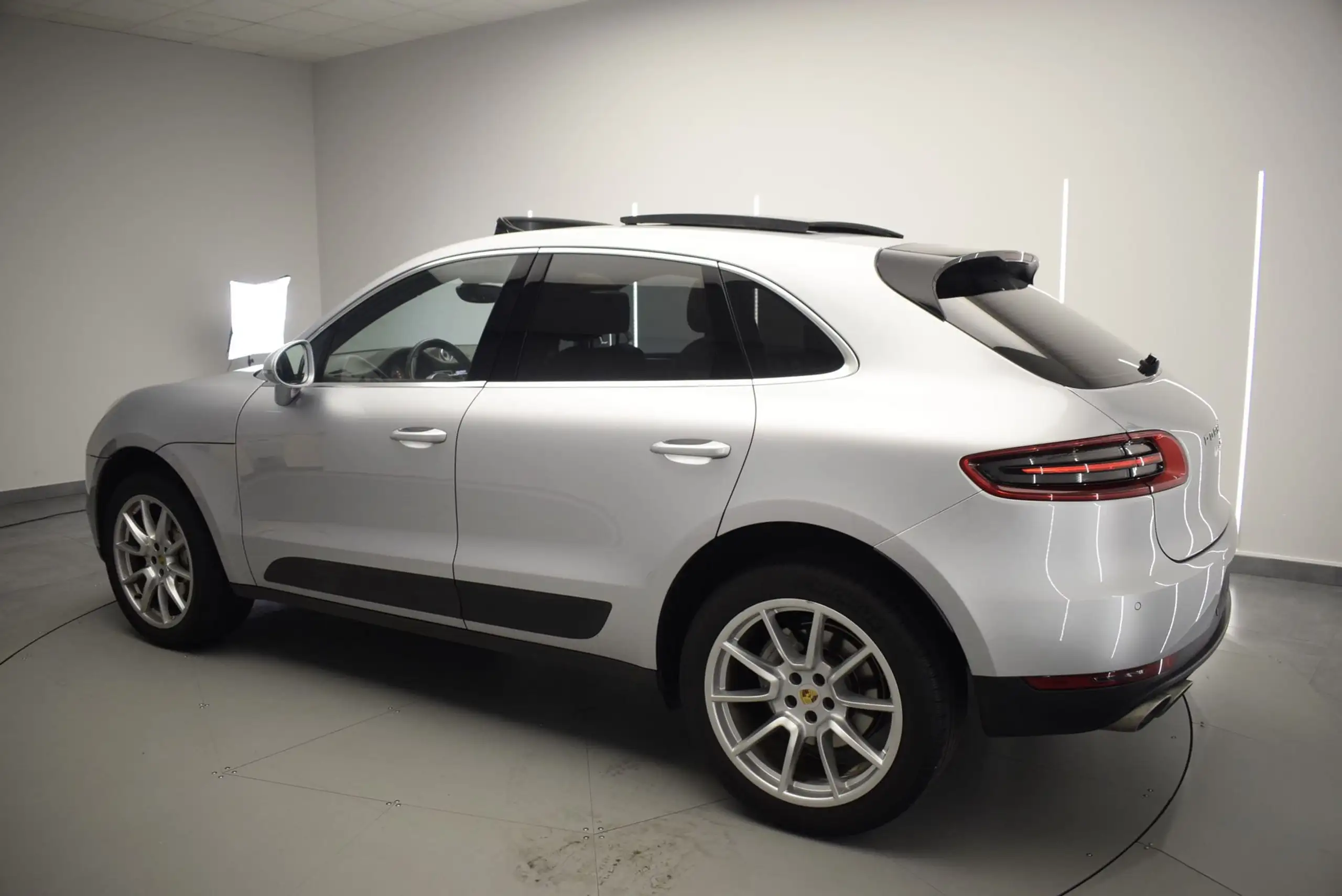 Porsche - Macan