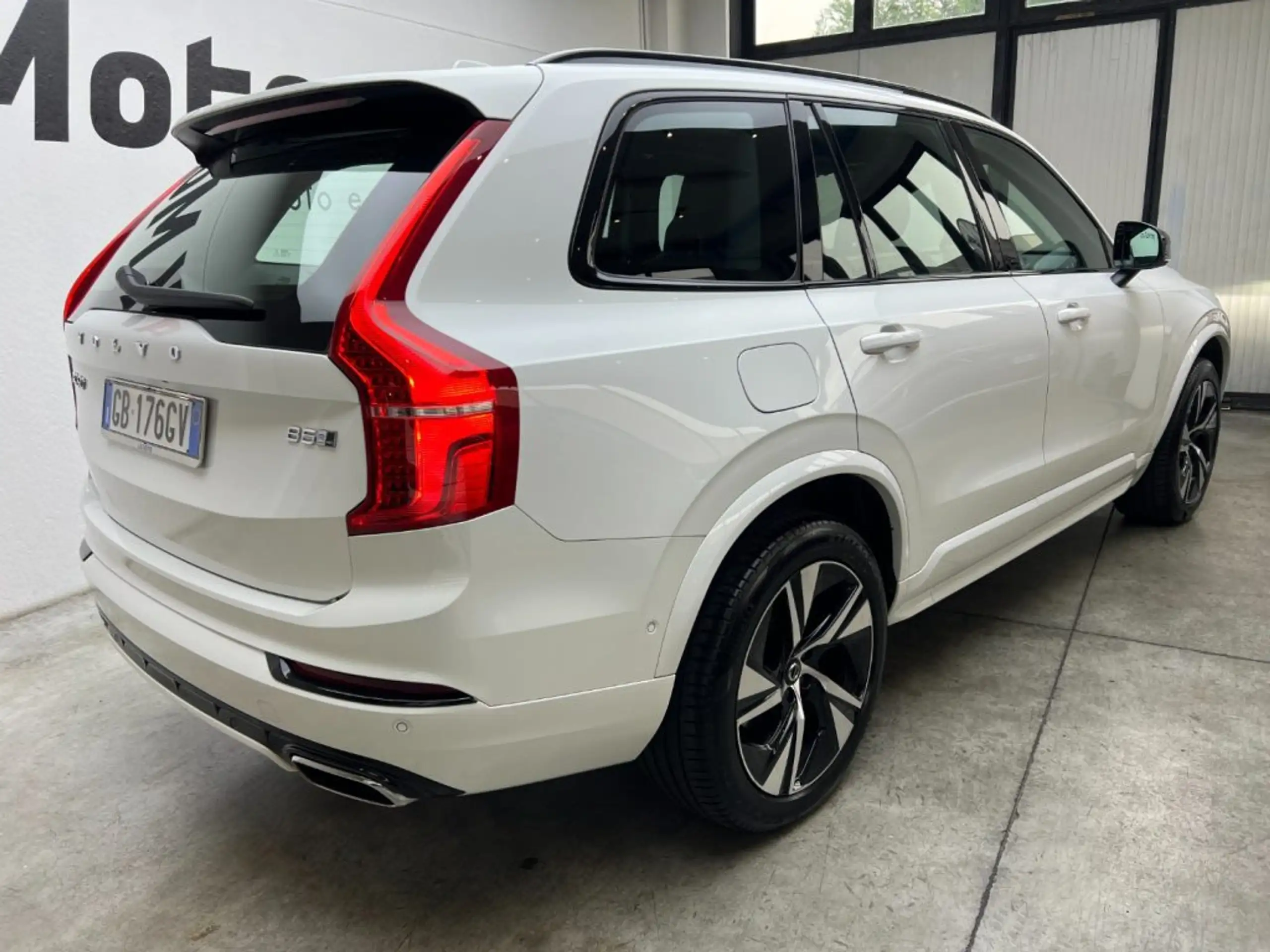 Volvo - XC90