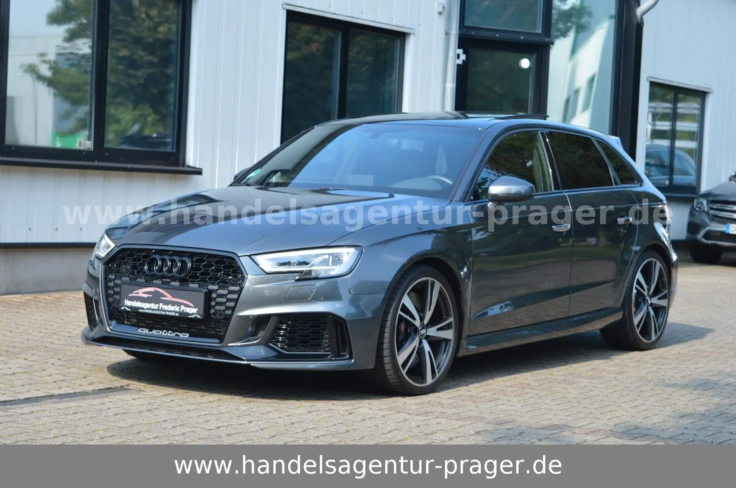 Audi RS3 2019