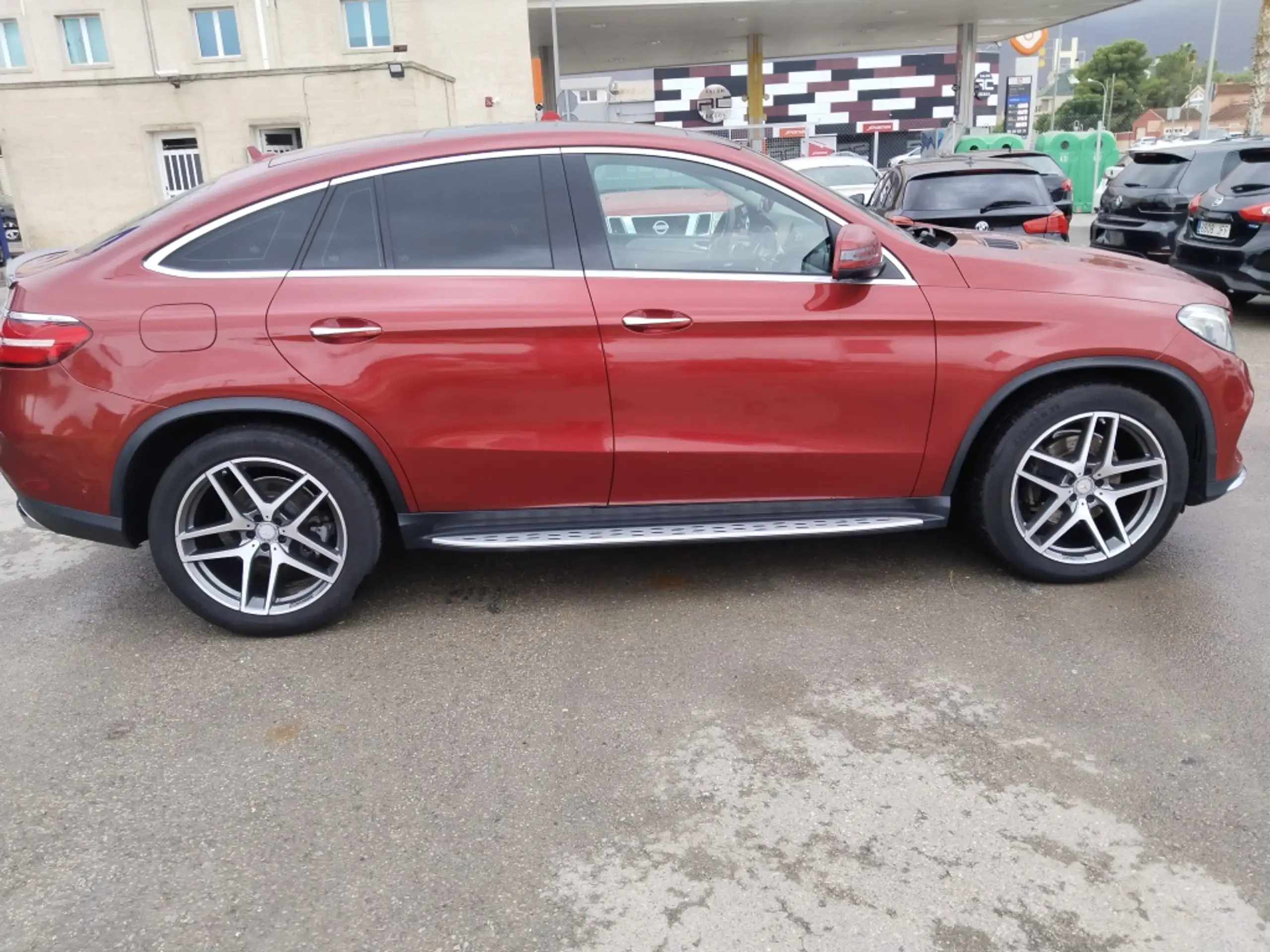 Mercedes-Benz - GLE 350