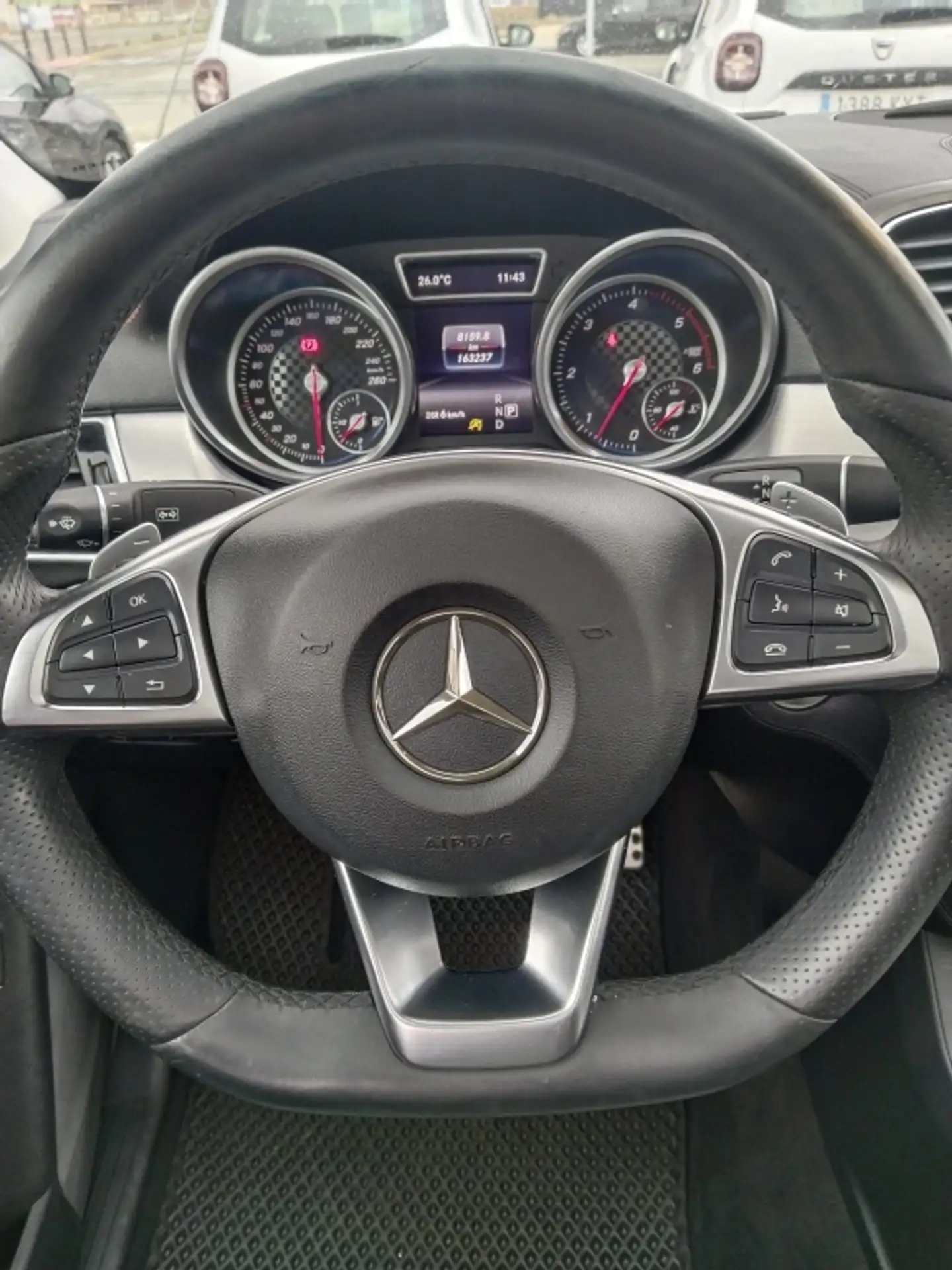 Mercedes-Benz - GLE 350