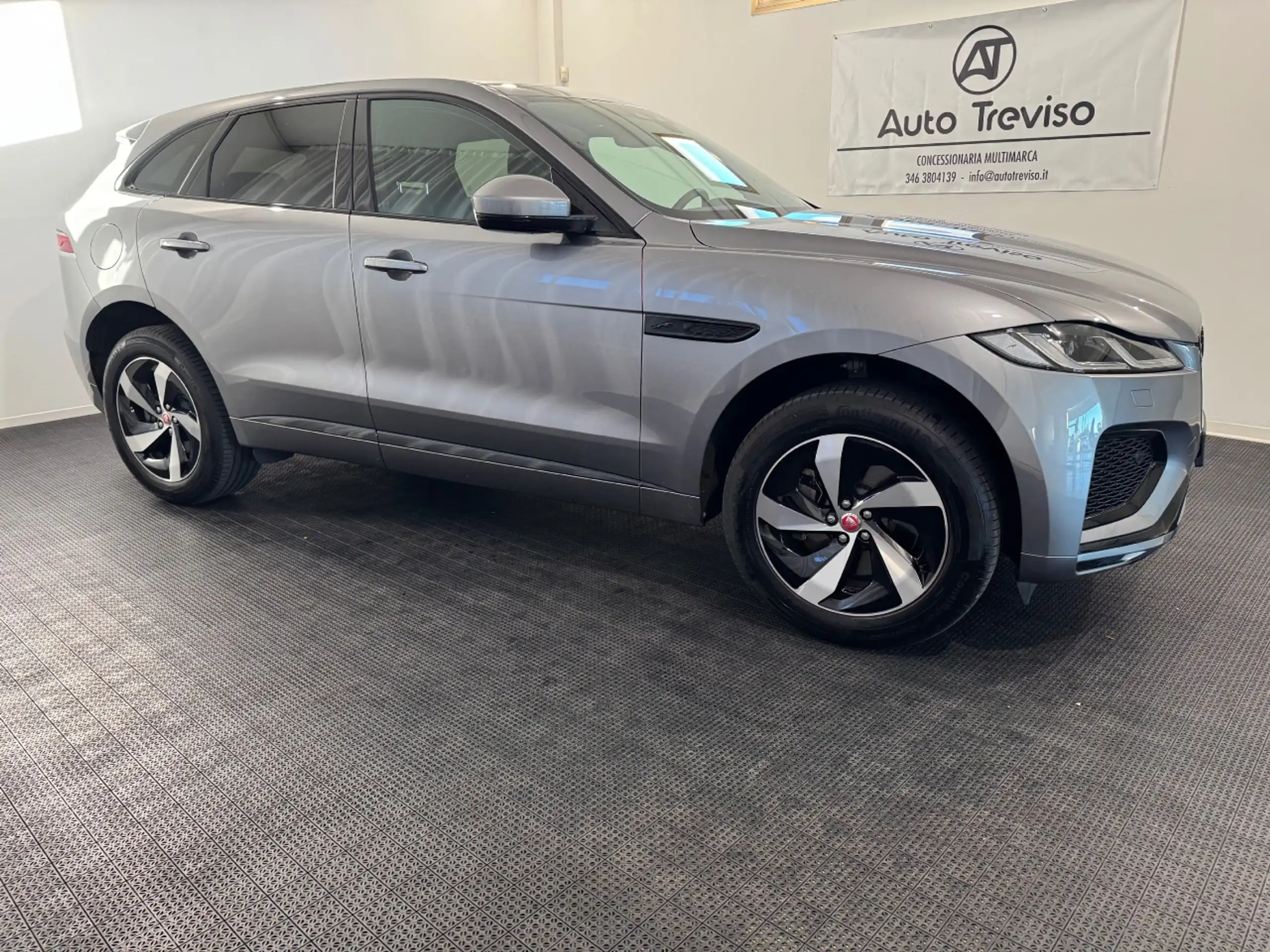 Jaguar - F-Pace