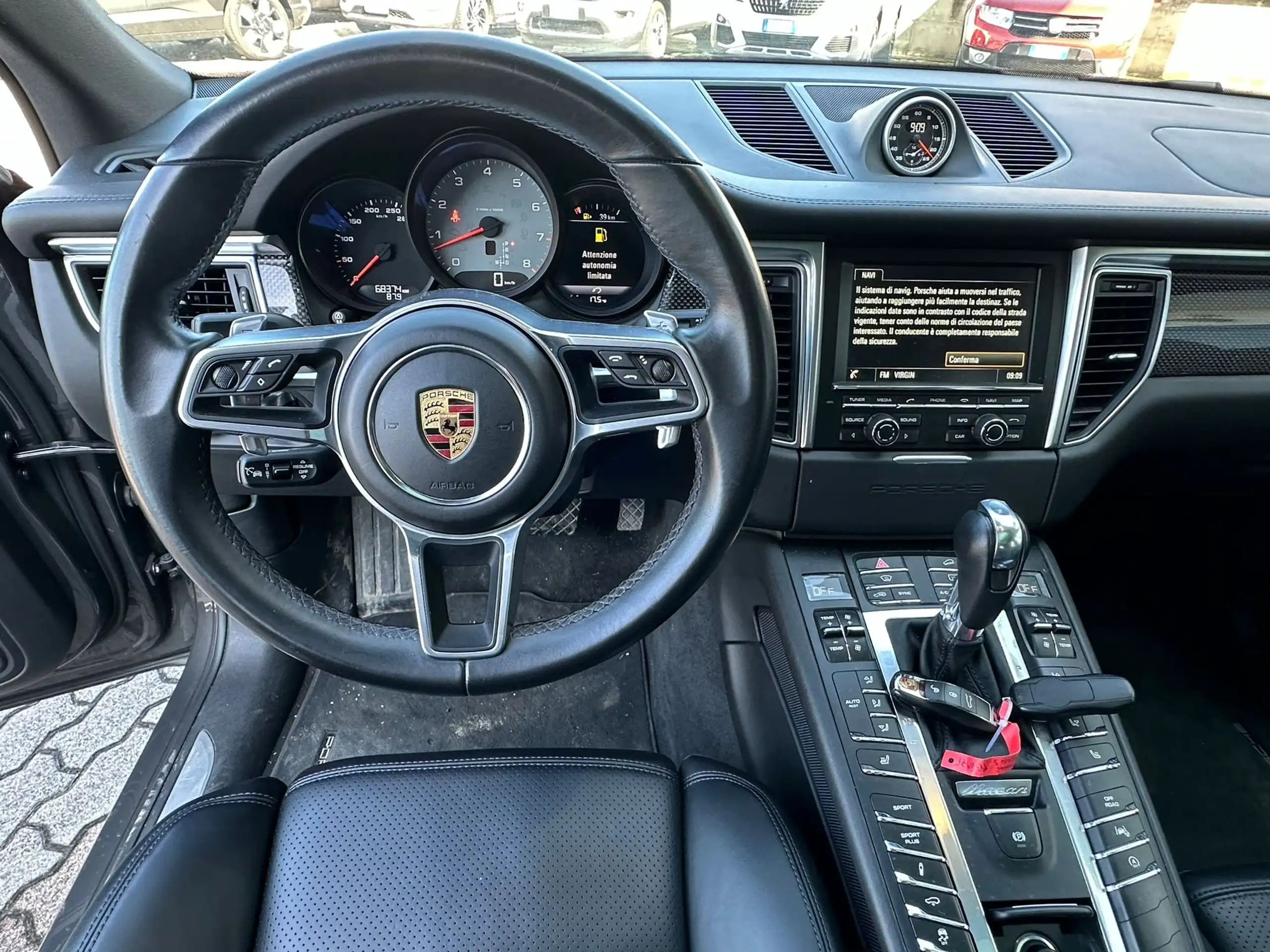 Porsche - Macan