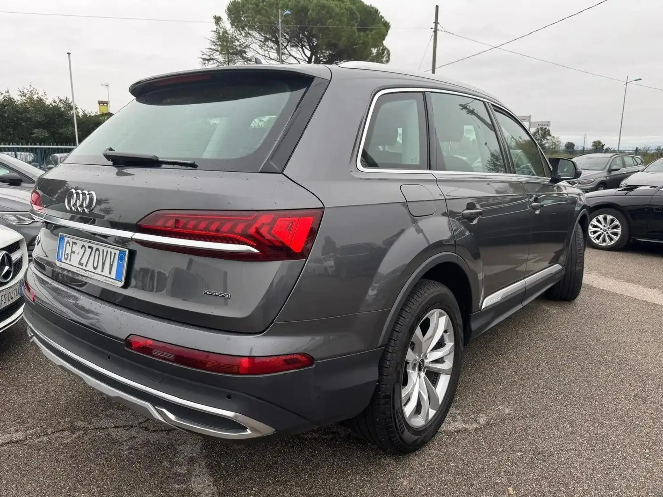 Audi - Q7