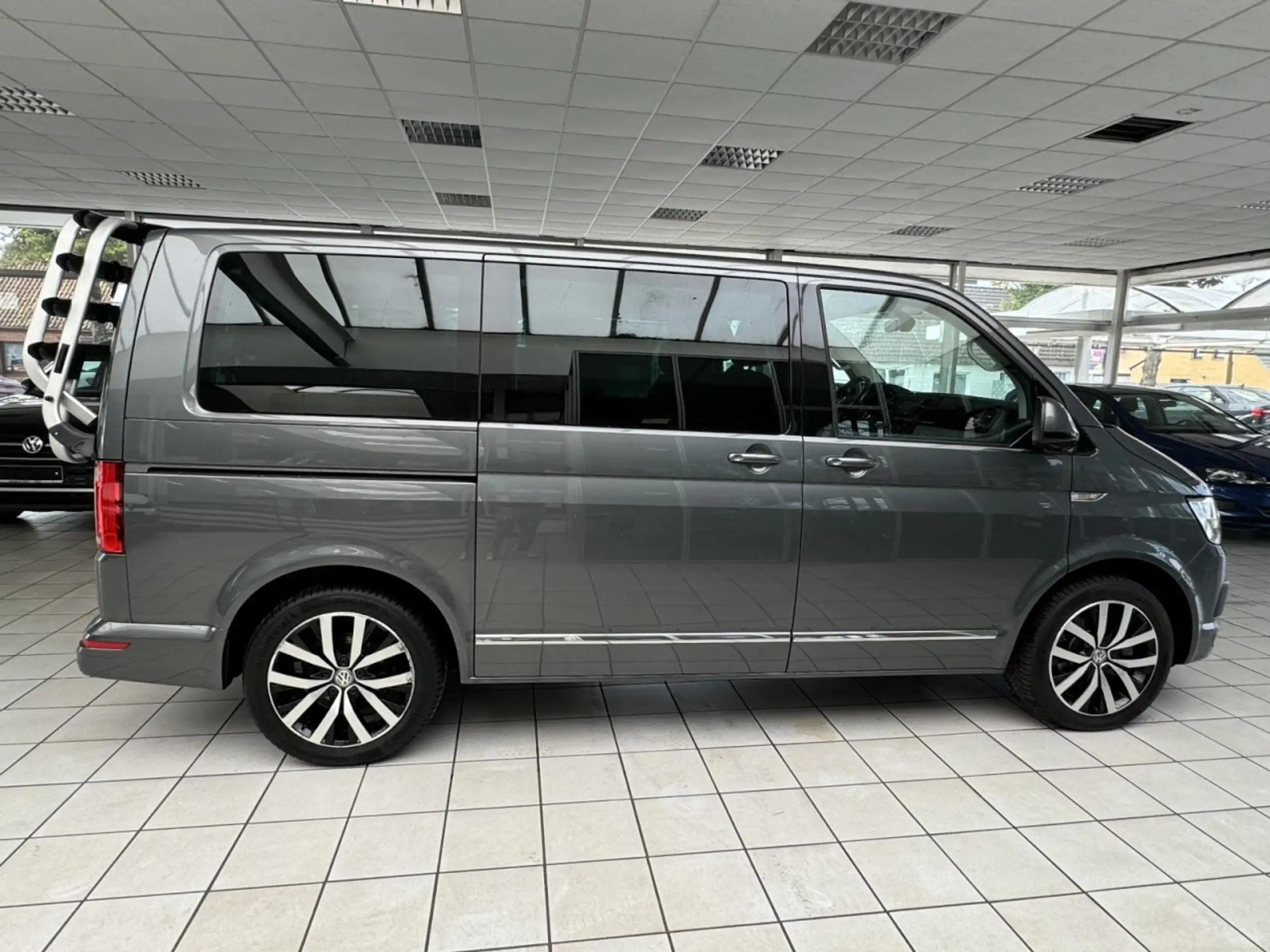 Volkswagen - T6 Multivan