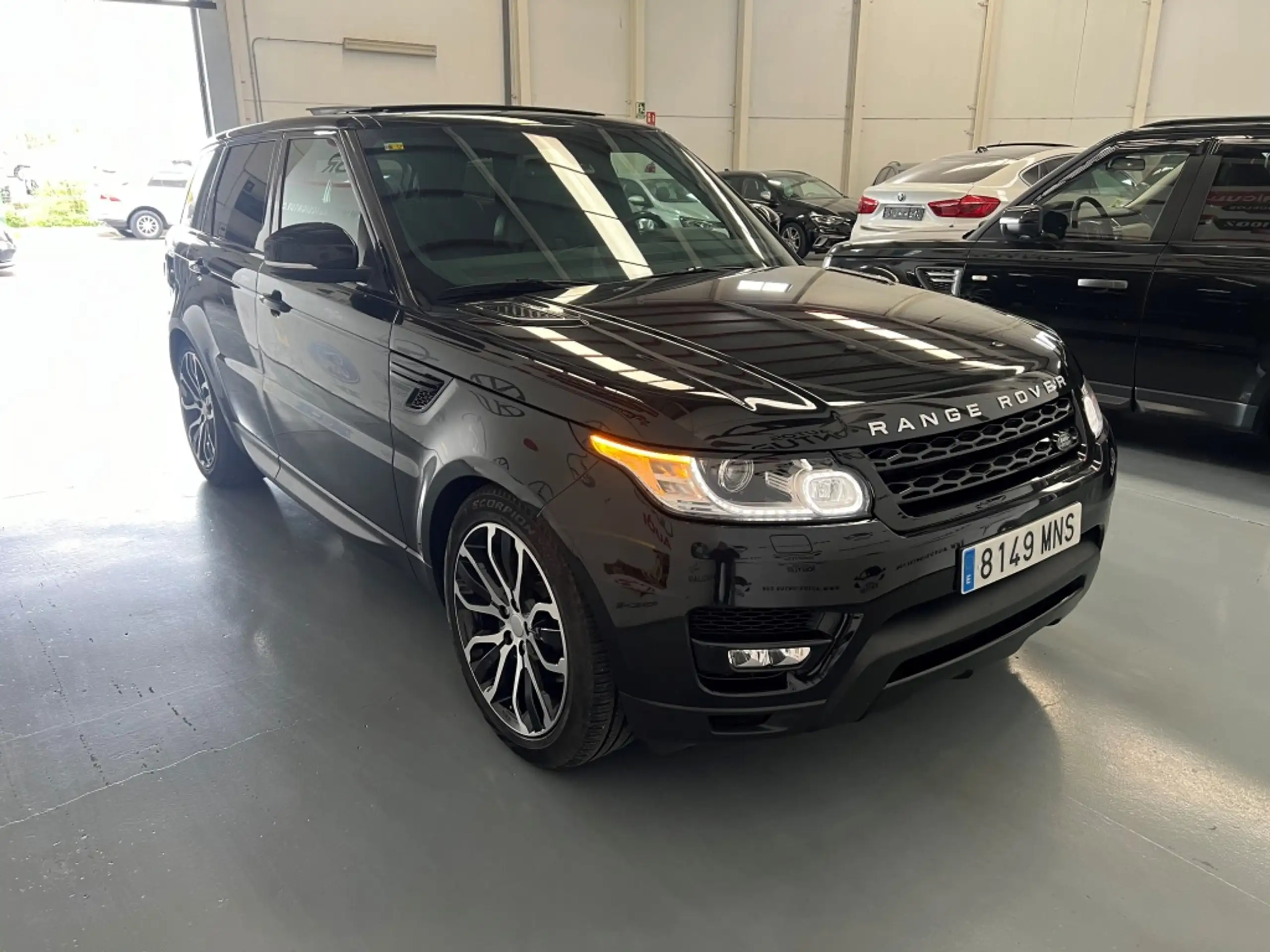 Land Rover - Range Rover Sport