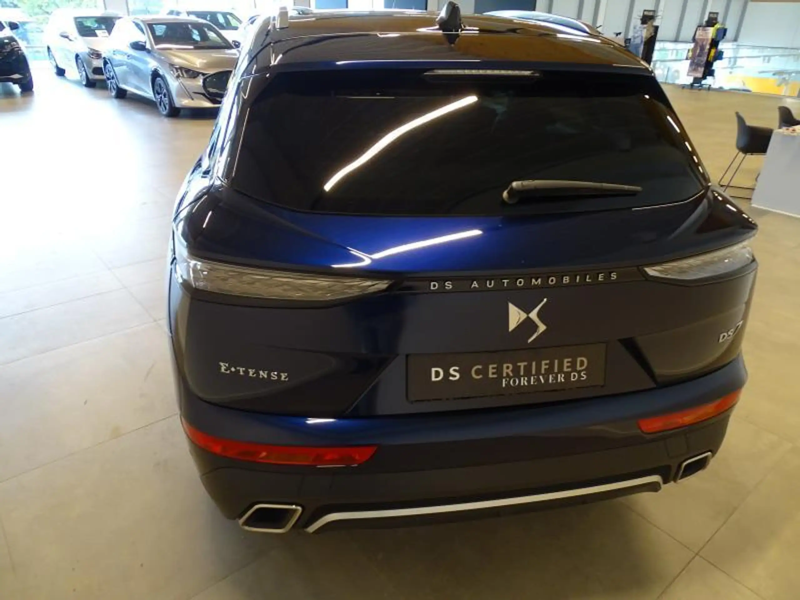 DS Automobiles - DS 7 Crossback