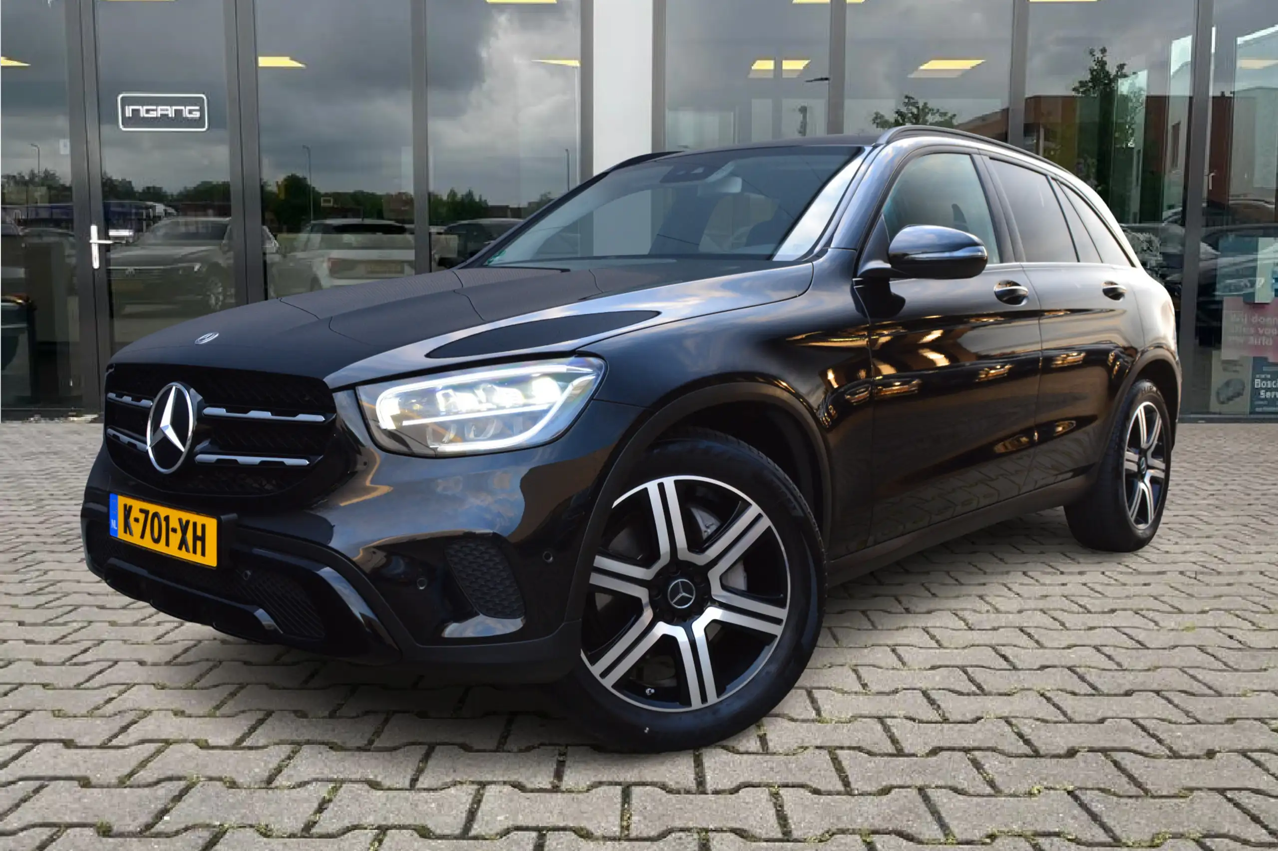 Mercedes-Benz - GLC 200