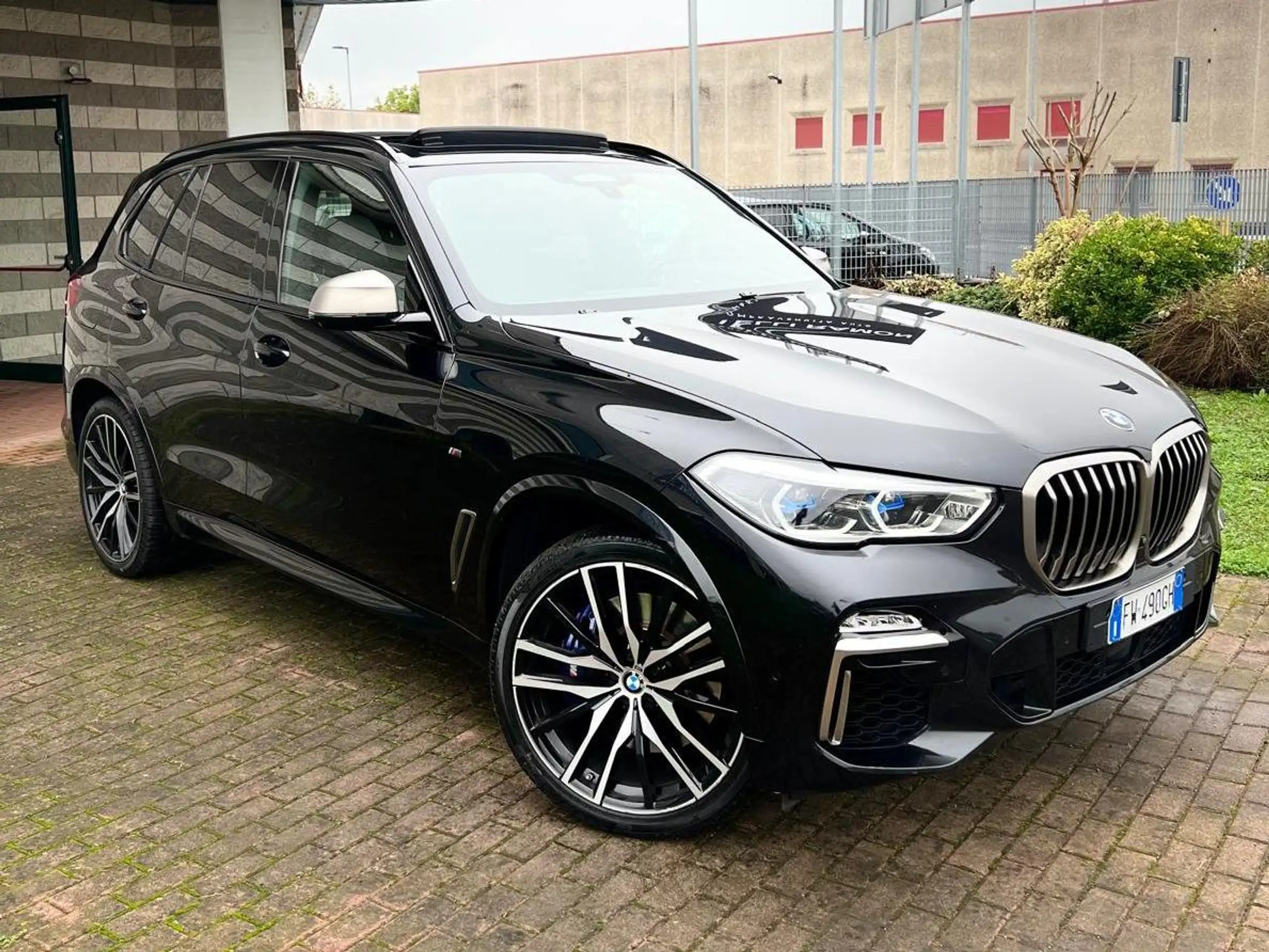 BMW - X5 M