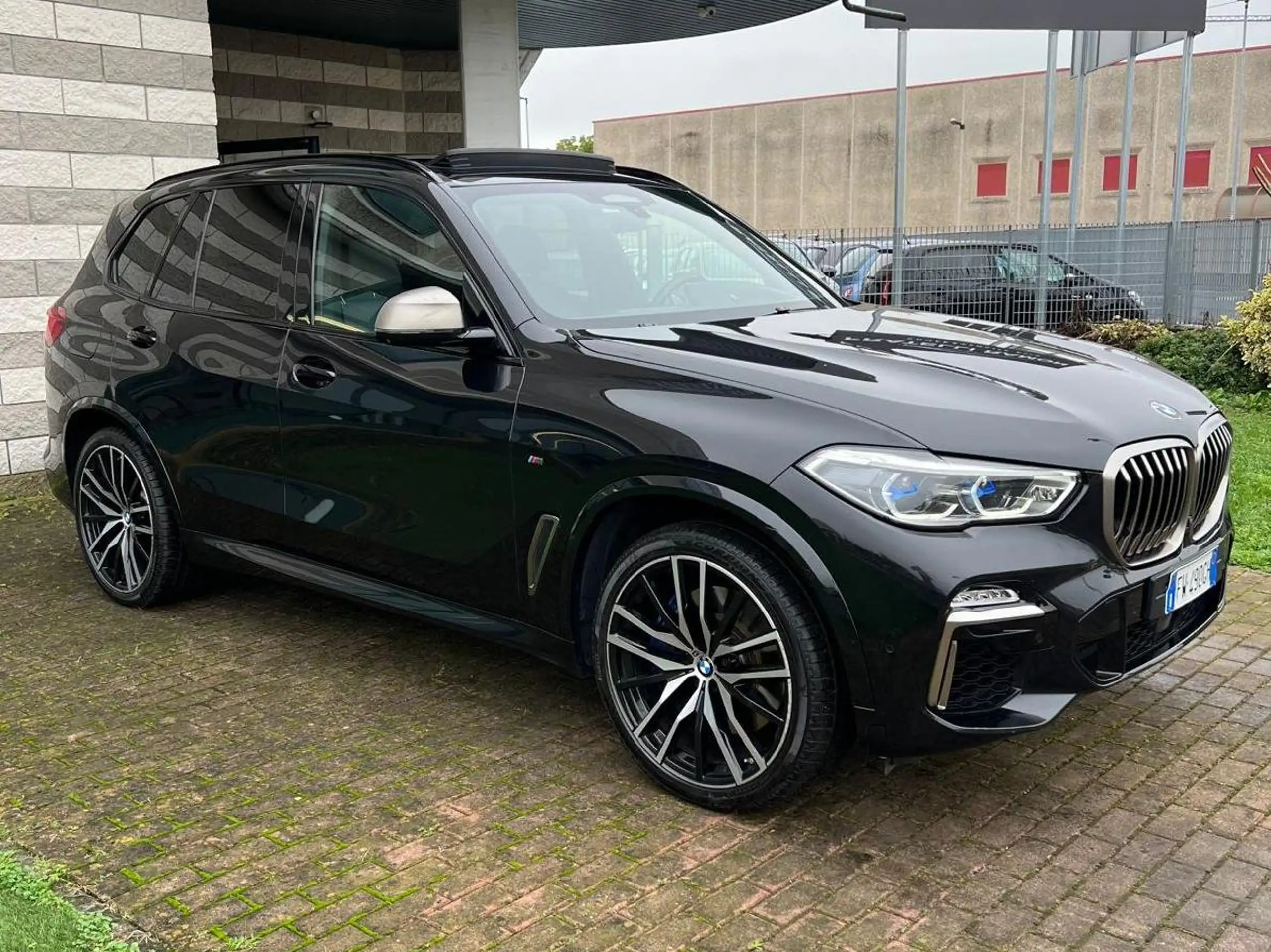 BMW - X5 M