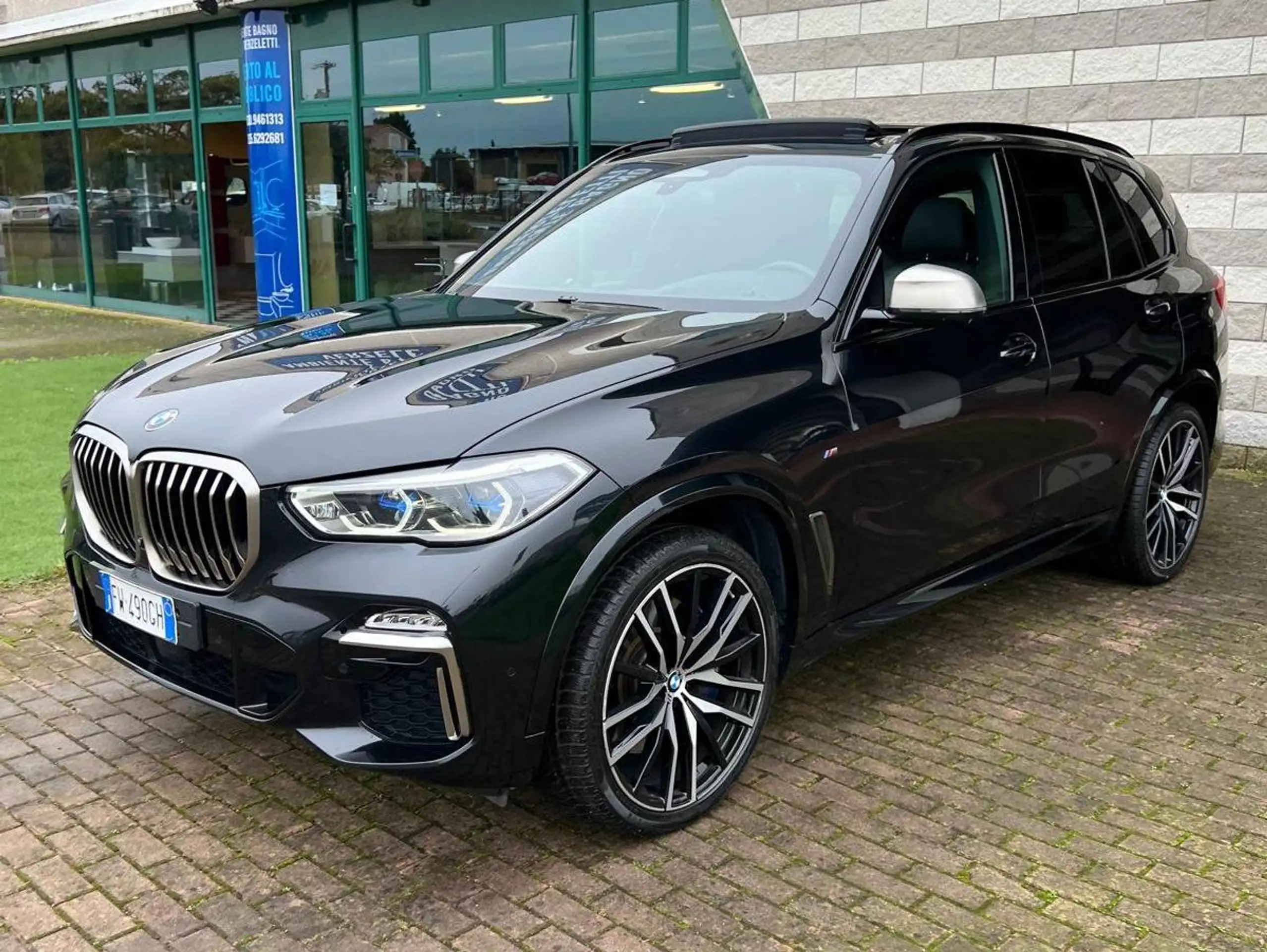 BMW - X5 M