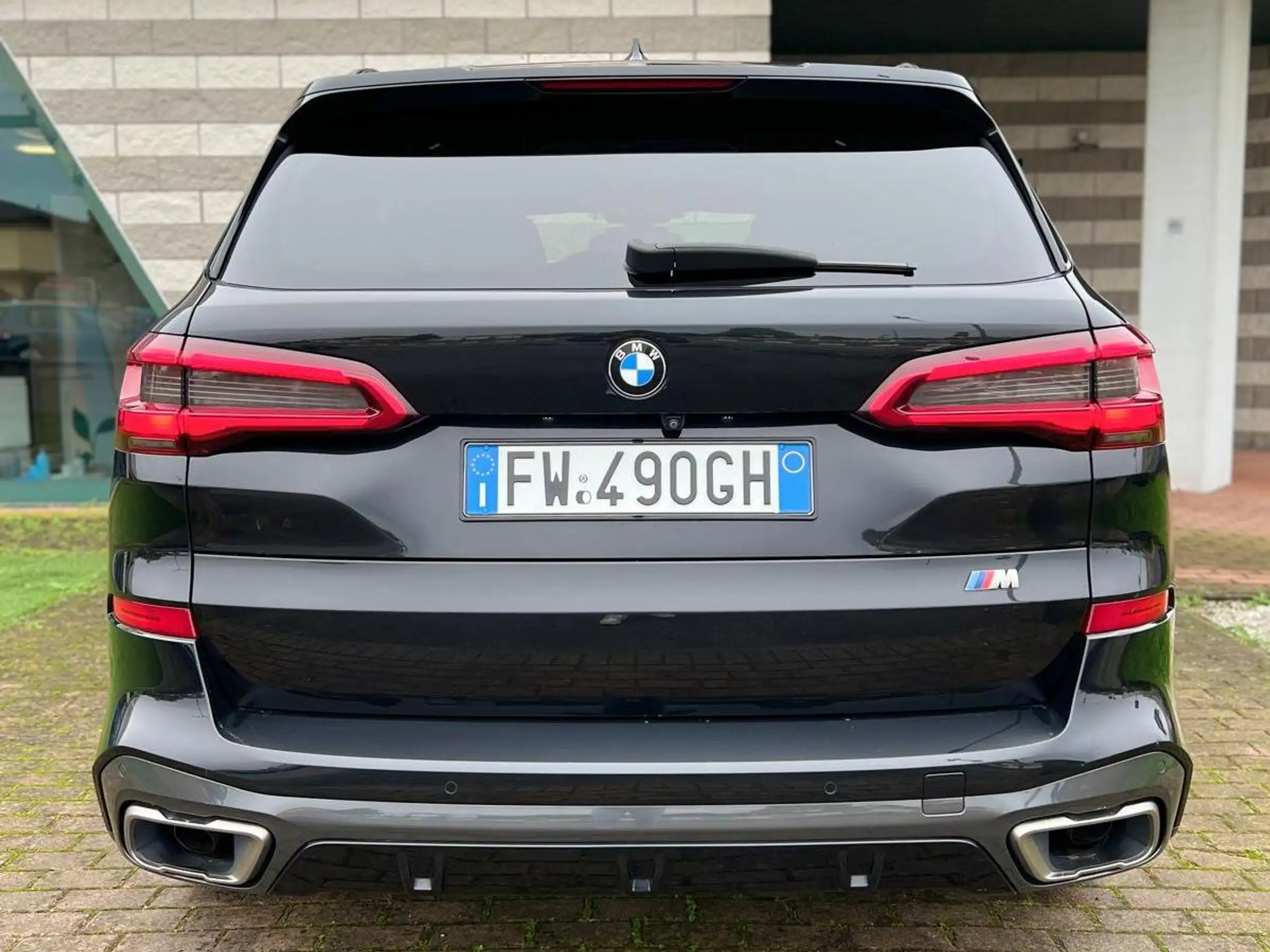 BMW - X5 M