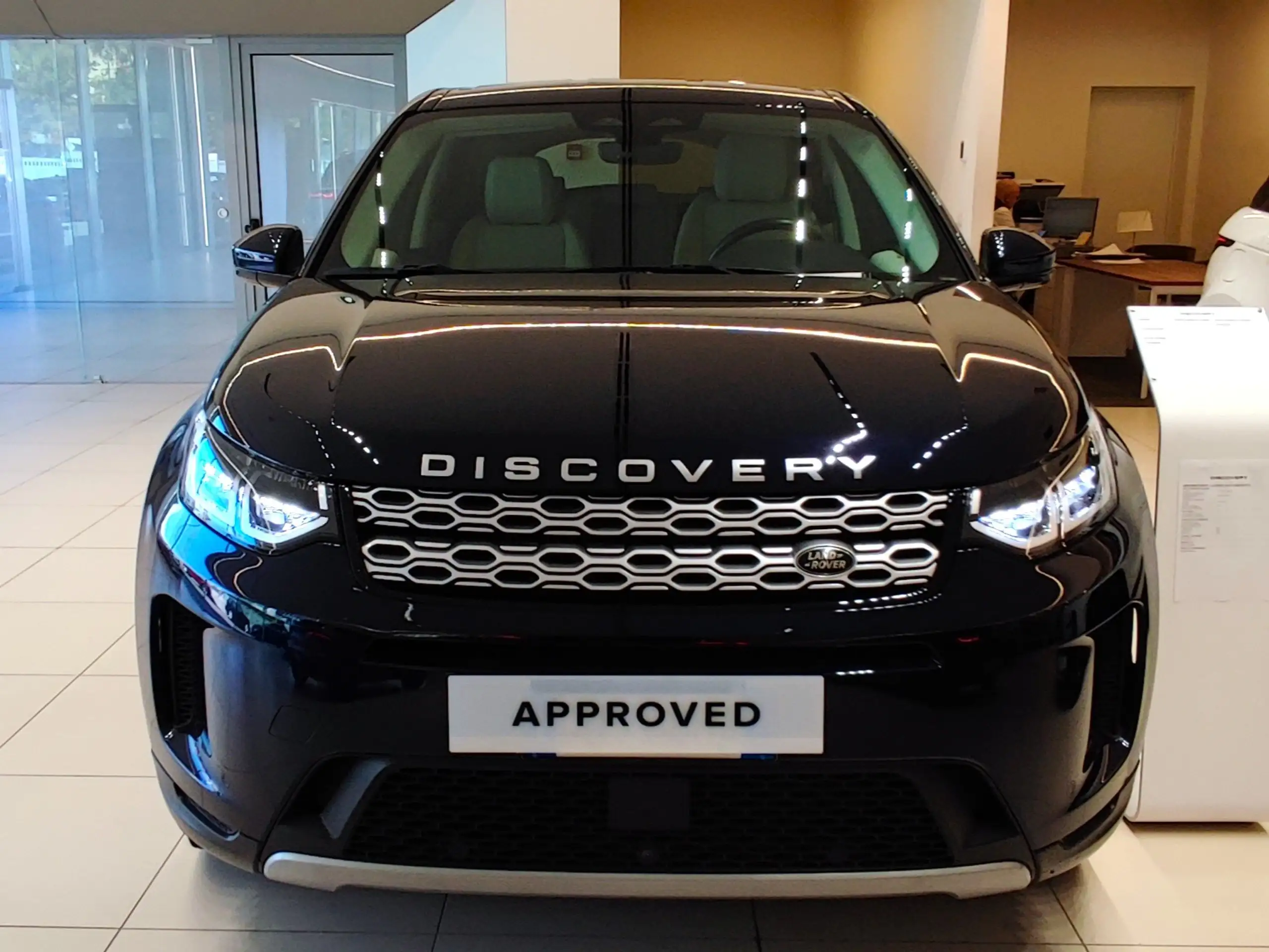 Land Rover - Discovery Sport