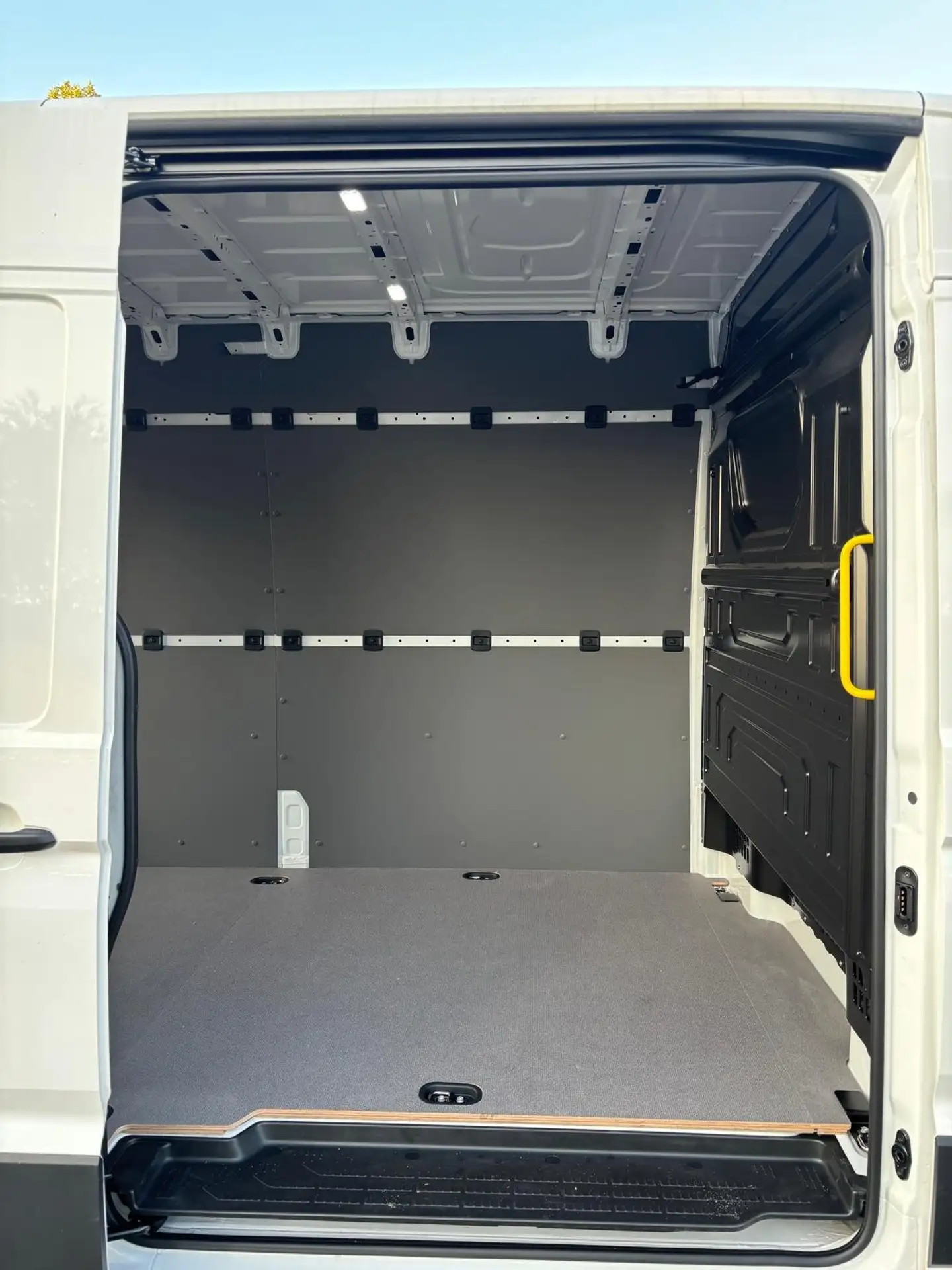 Volkswagen - Crafter