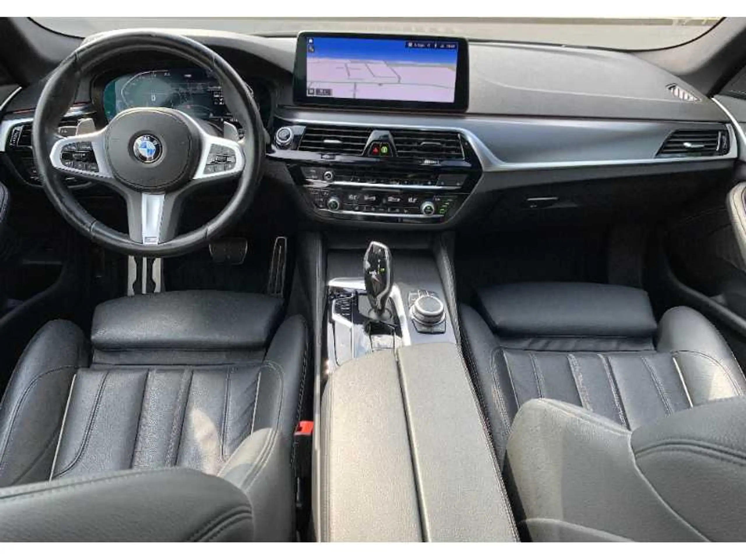 BMW - 520