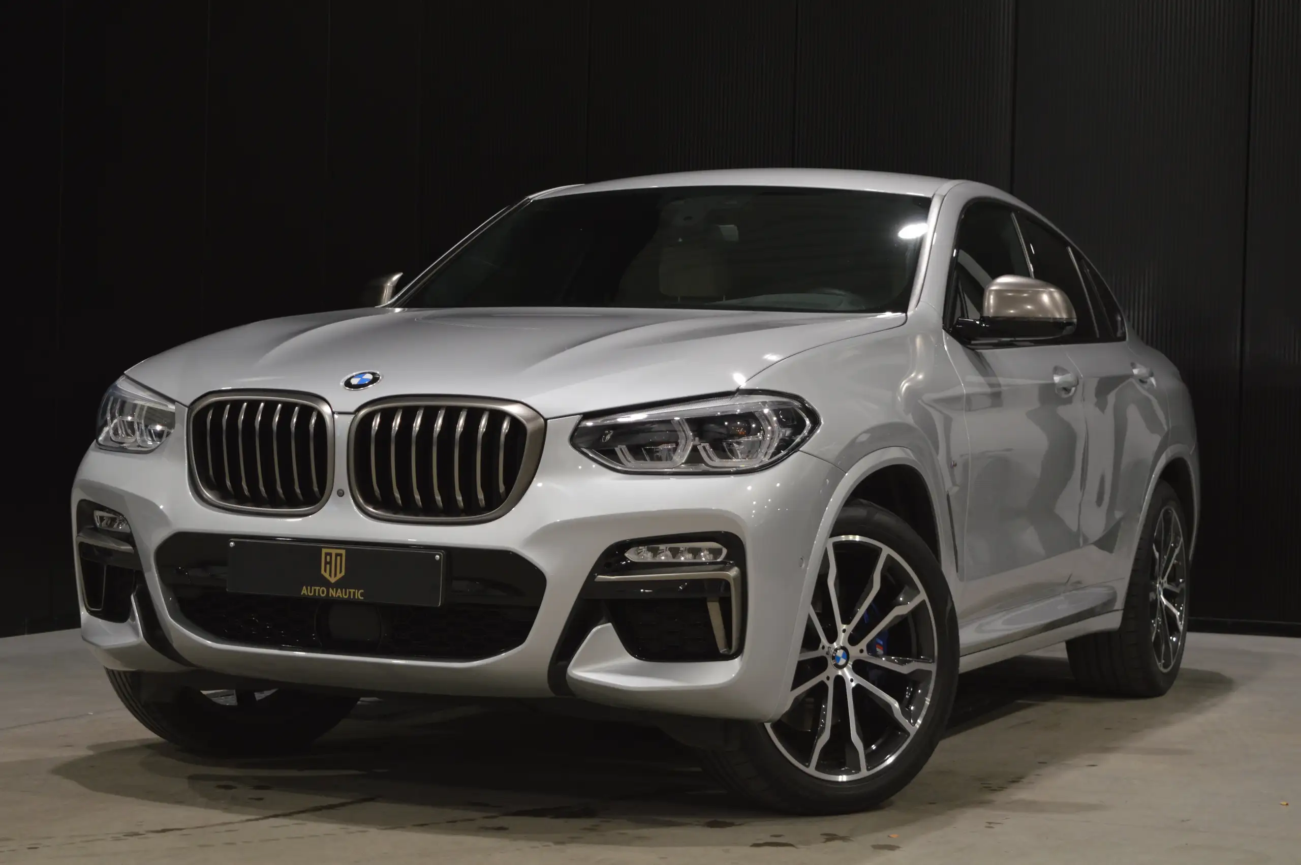 BMW - X4 M