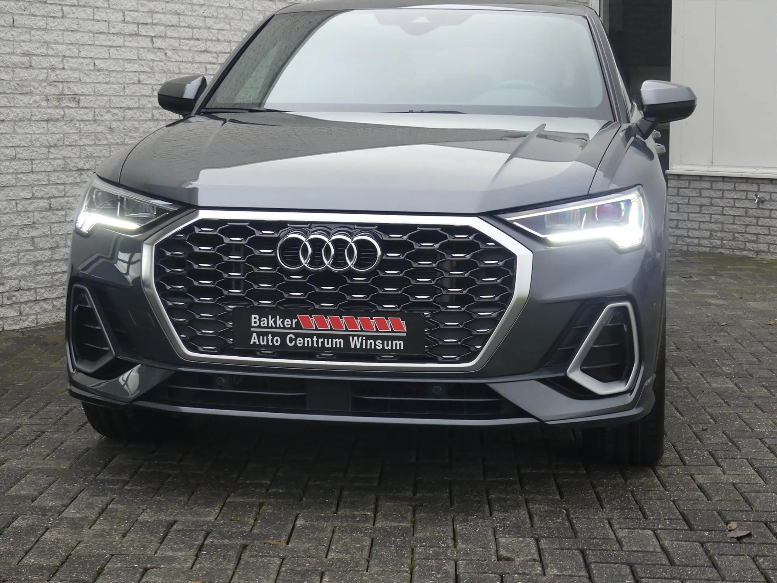 Audi - Q3