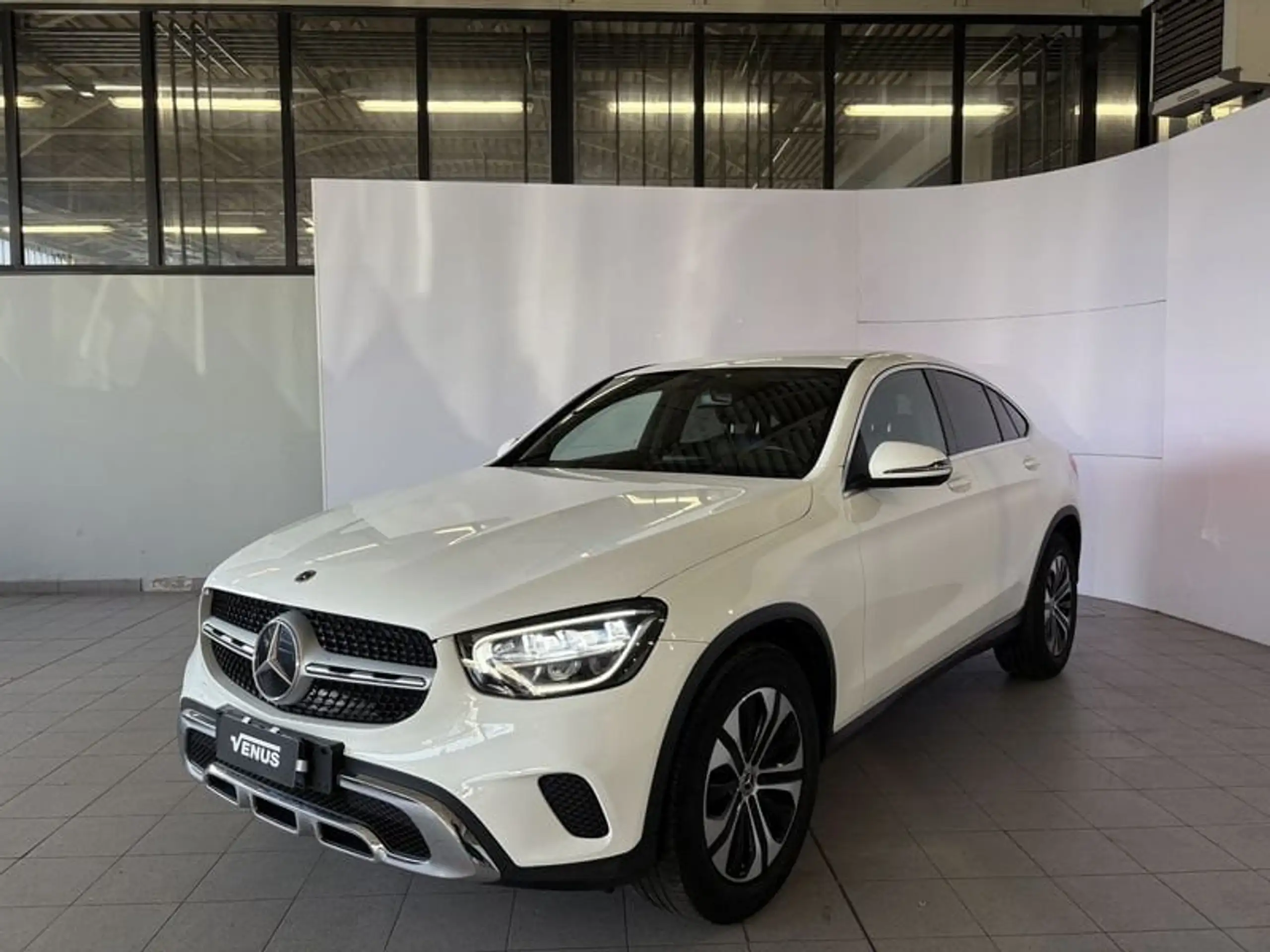 Mercedes-Benz - GLC 220