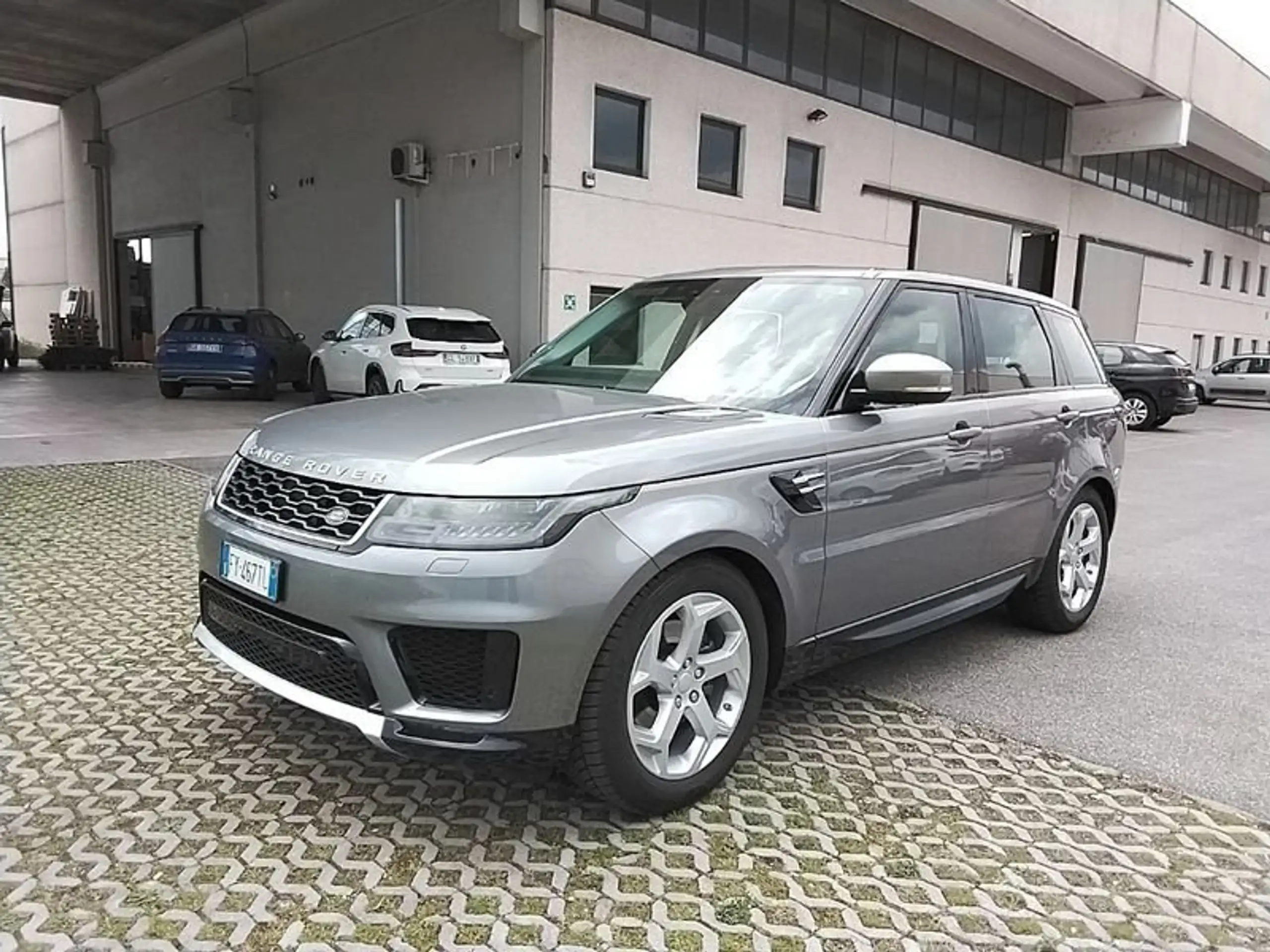 Land Rover - Range Rover Sport