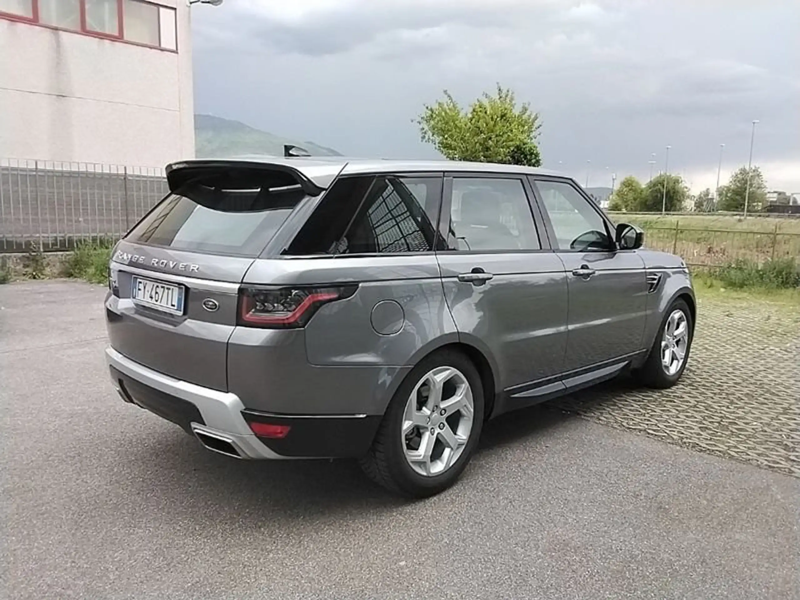 Land Rover - Range Rover Sport