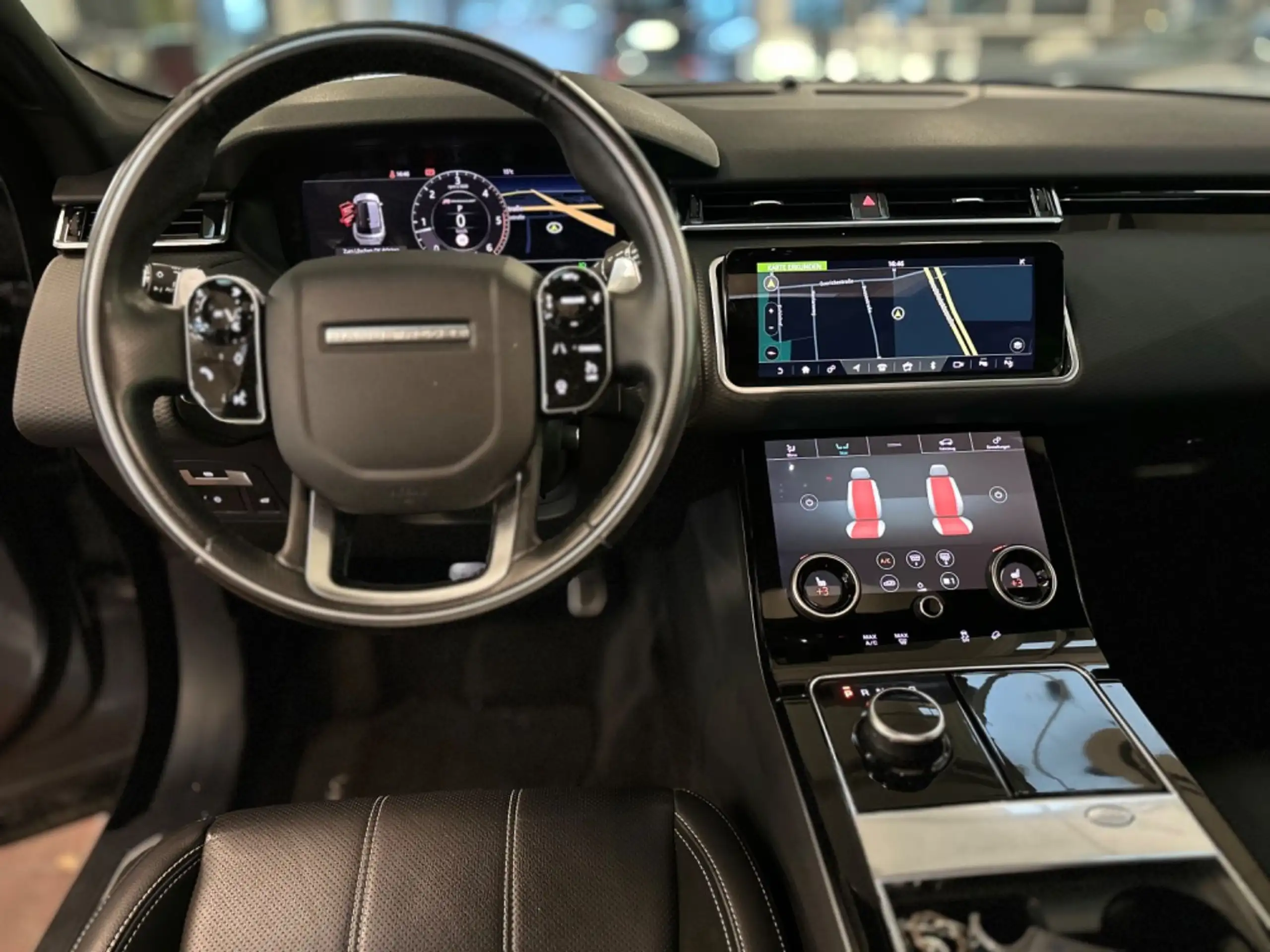 Land Rover - Range Rover Velar