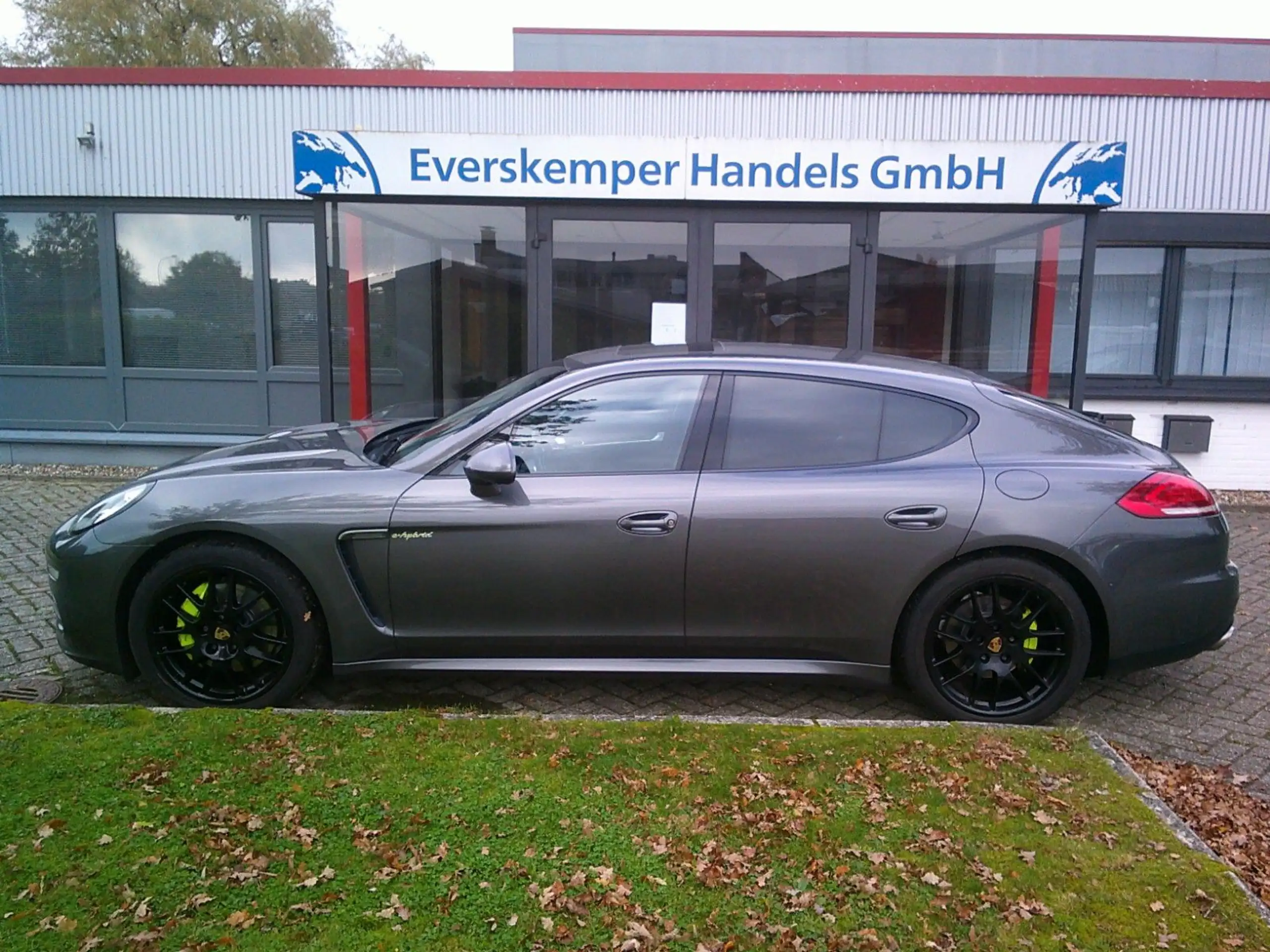 Porsche - Panamera