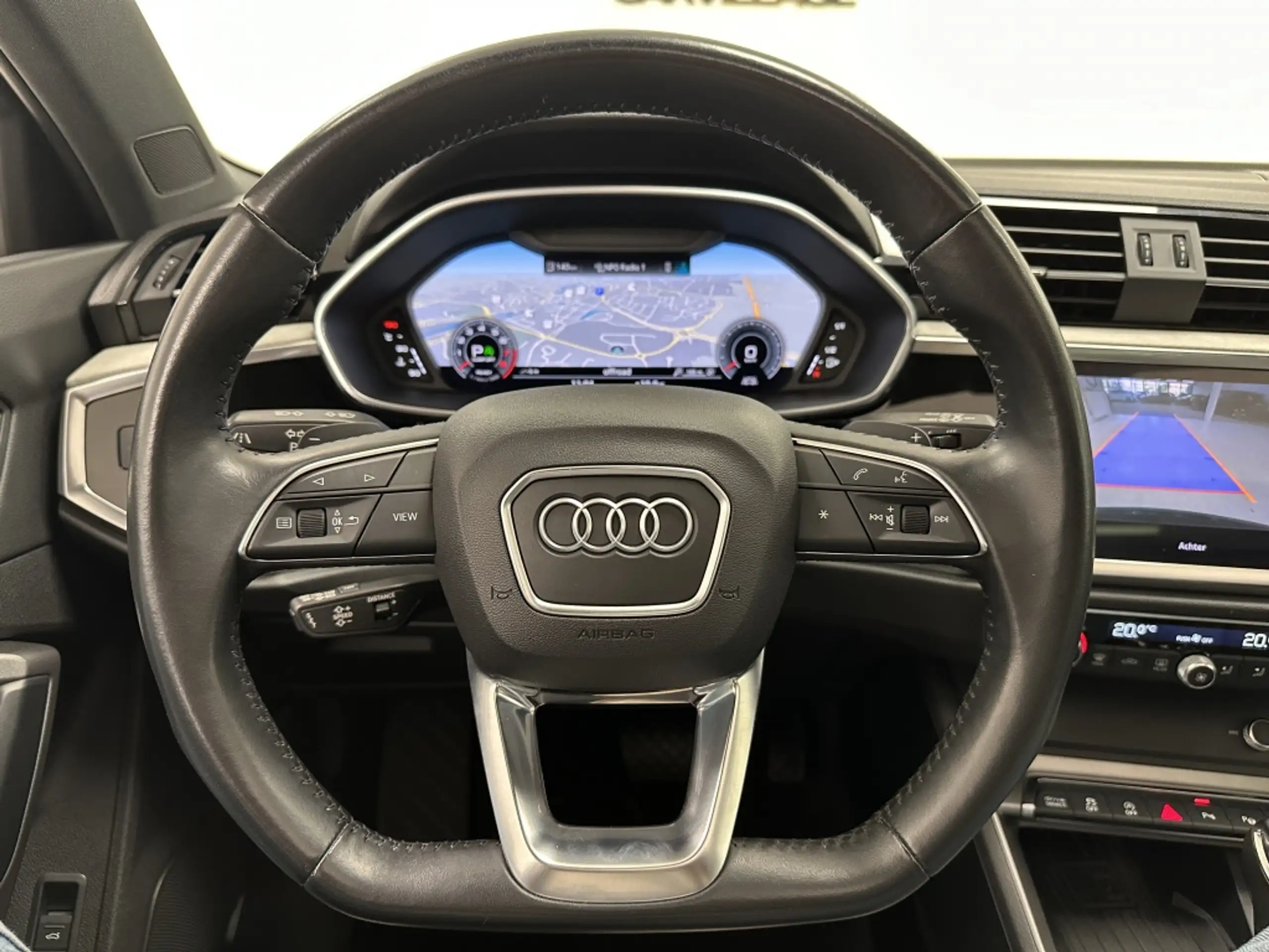 Audi - Q3