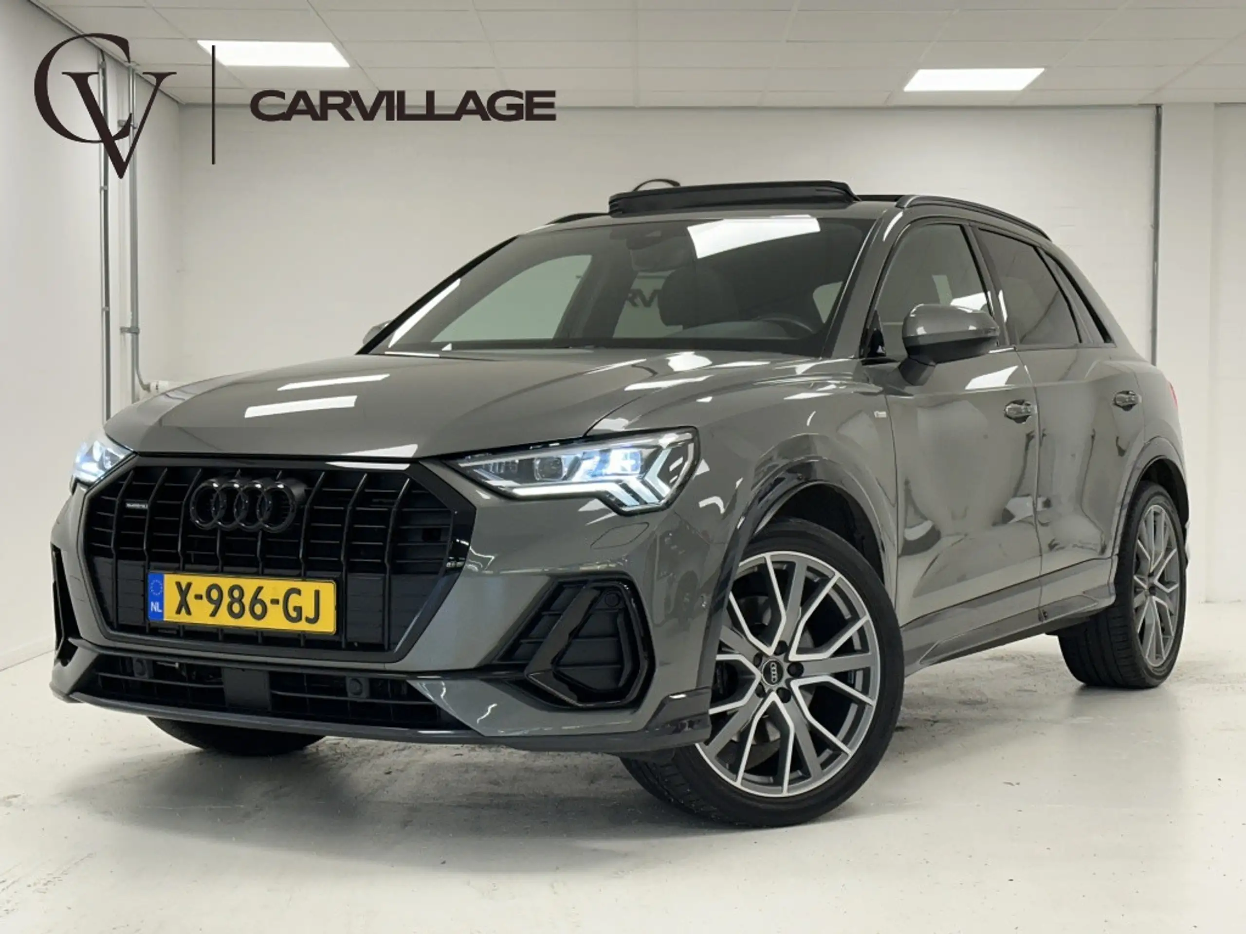 Audi - Q3