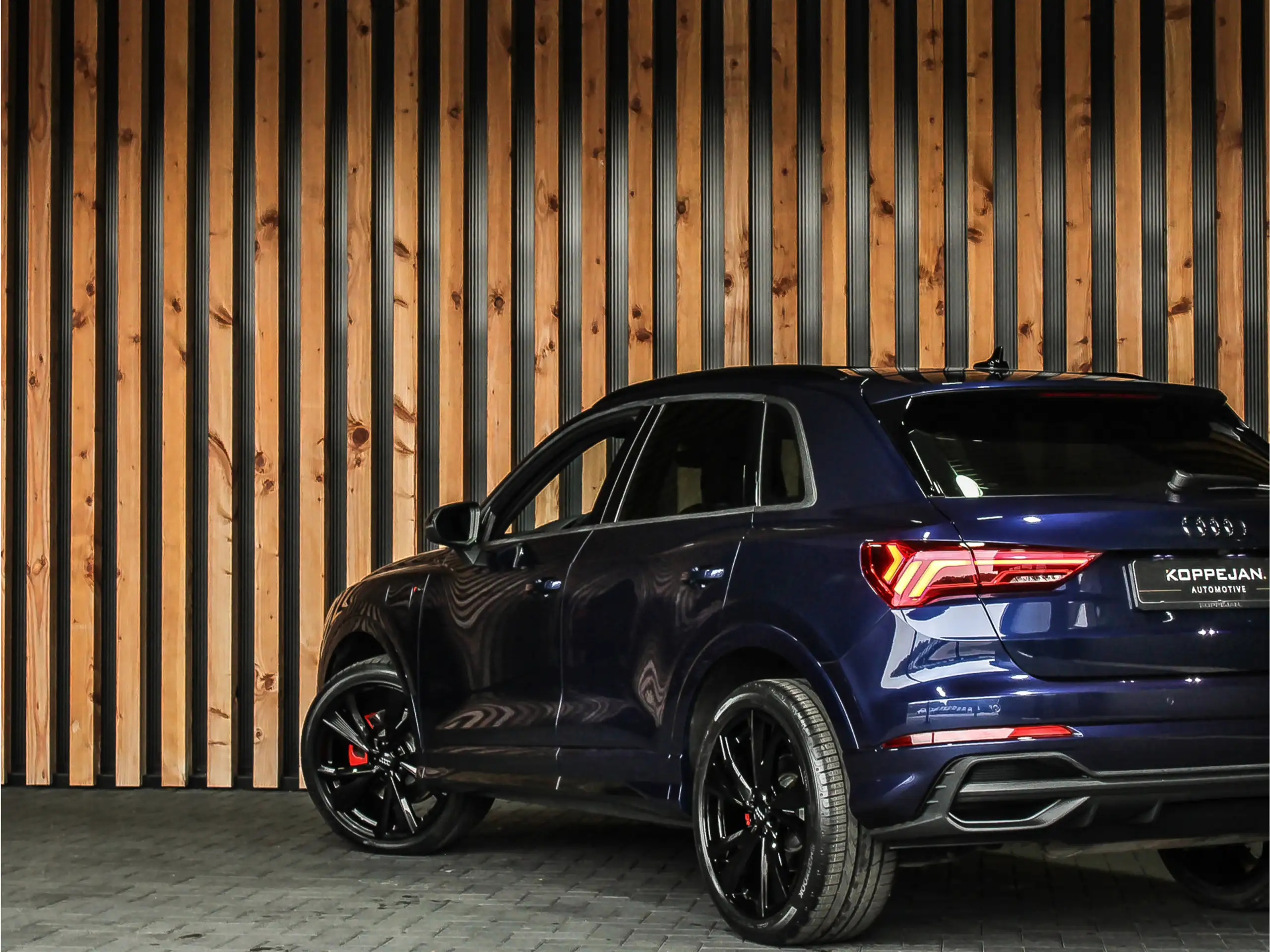 Audi - Q3