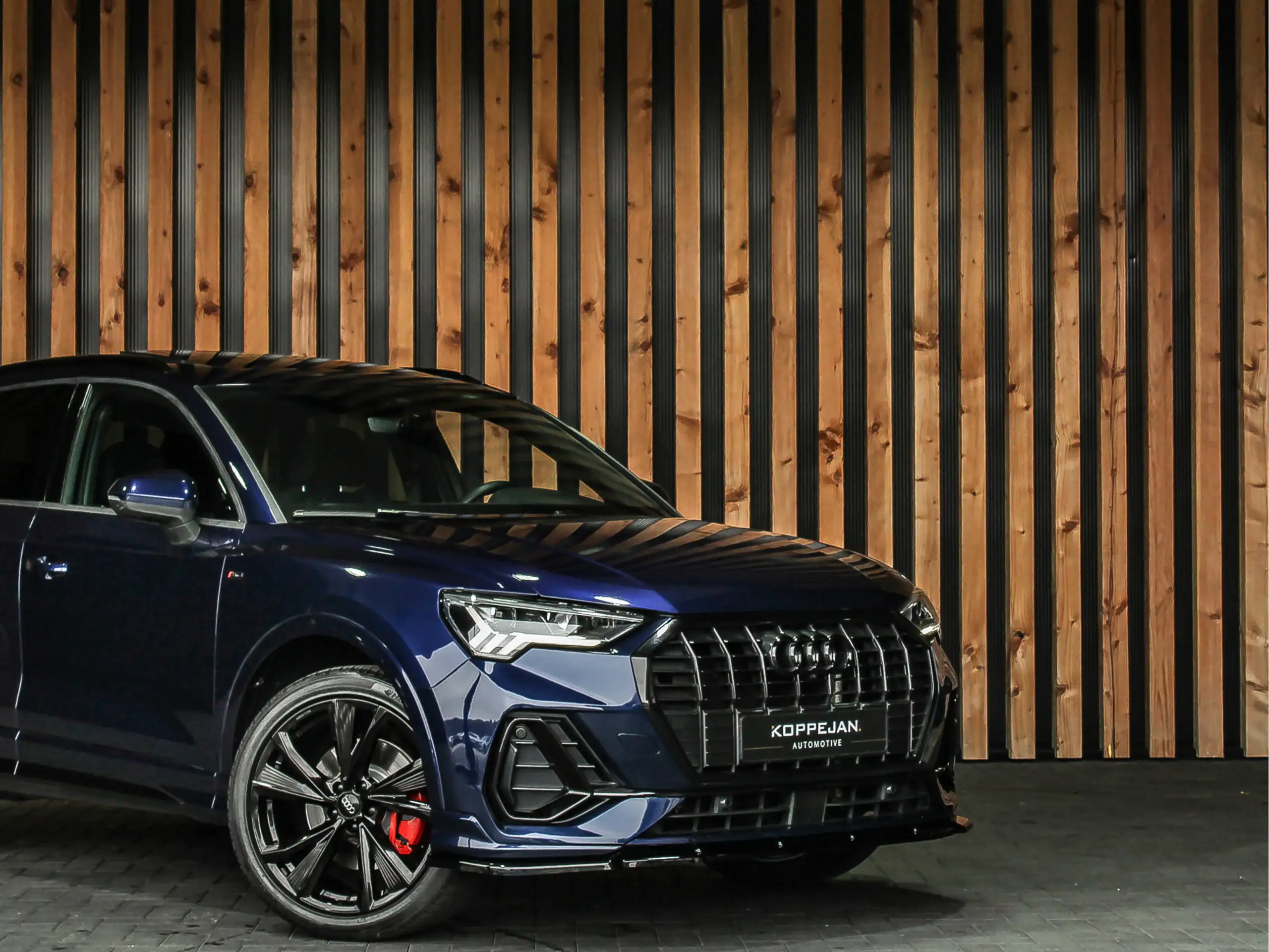 Audi - Q3