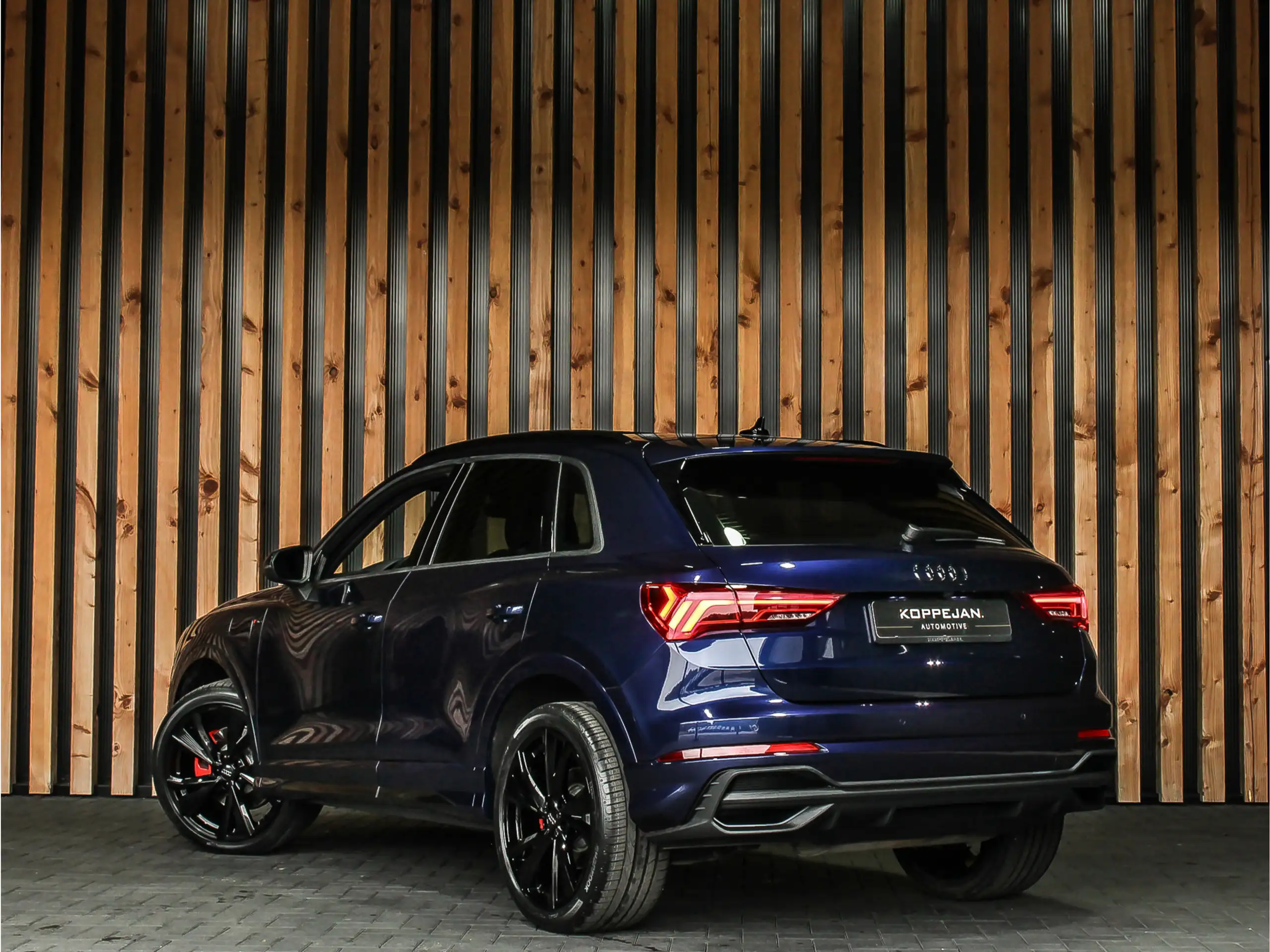 Audi - Q3