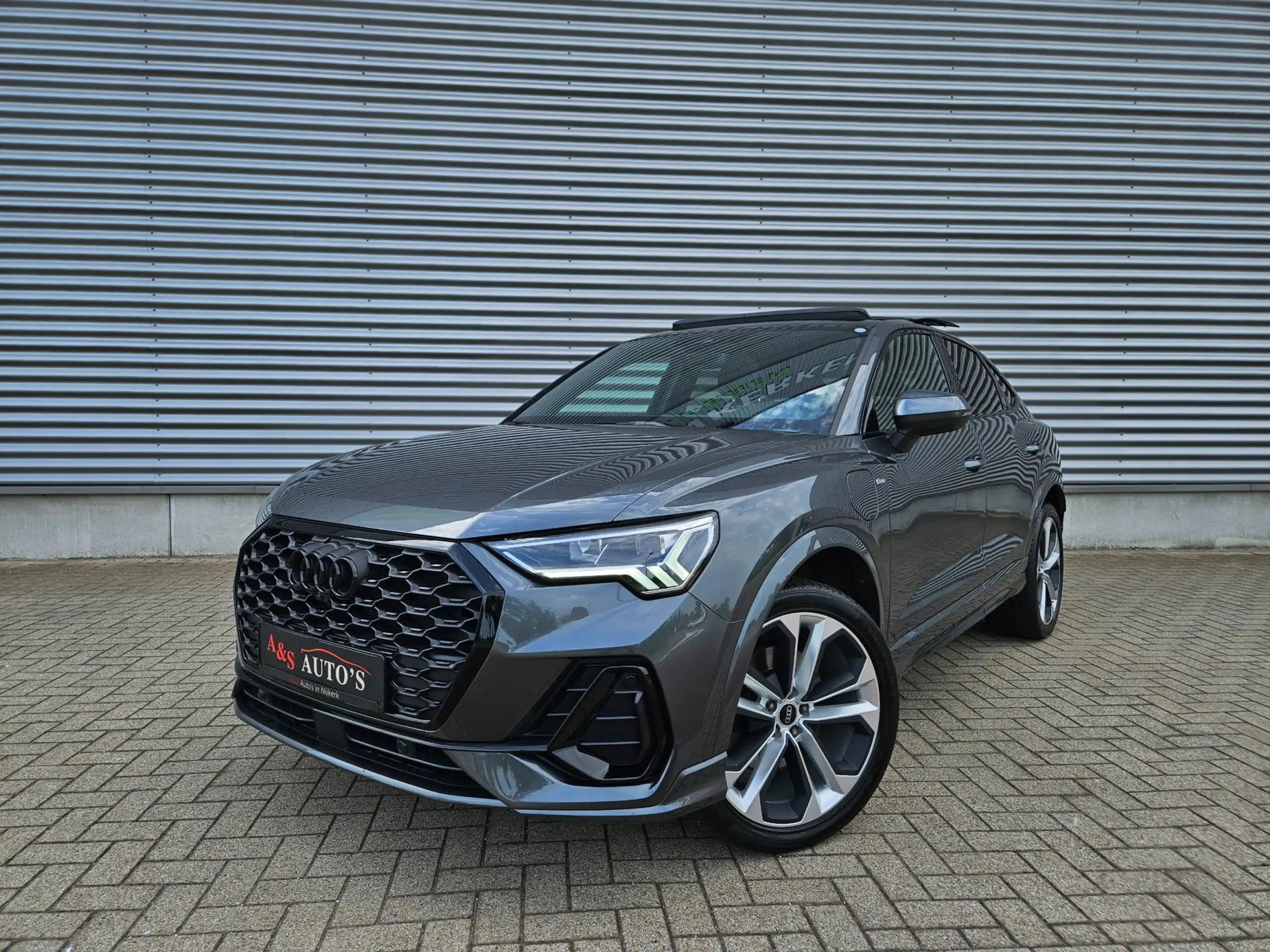 Audi Q3 2021