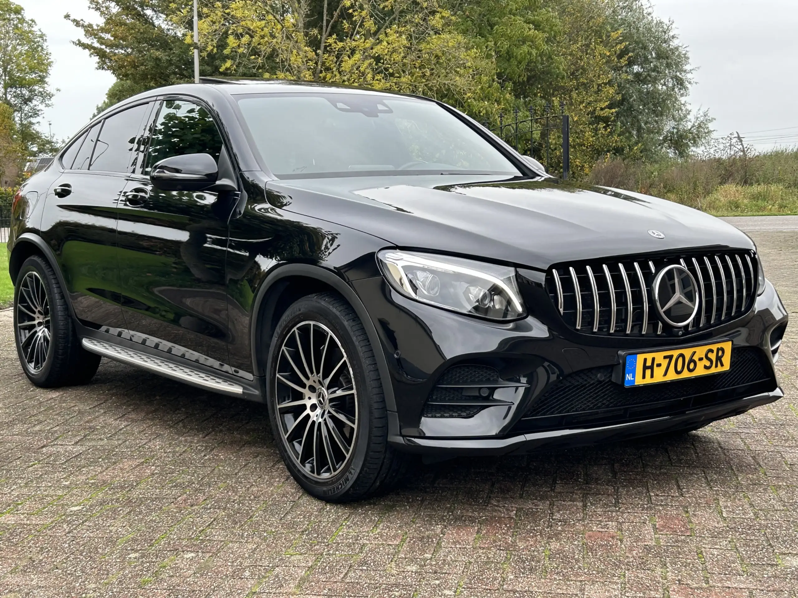 Mercedes-Benz - GLC 250