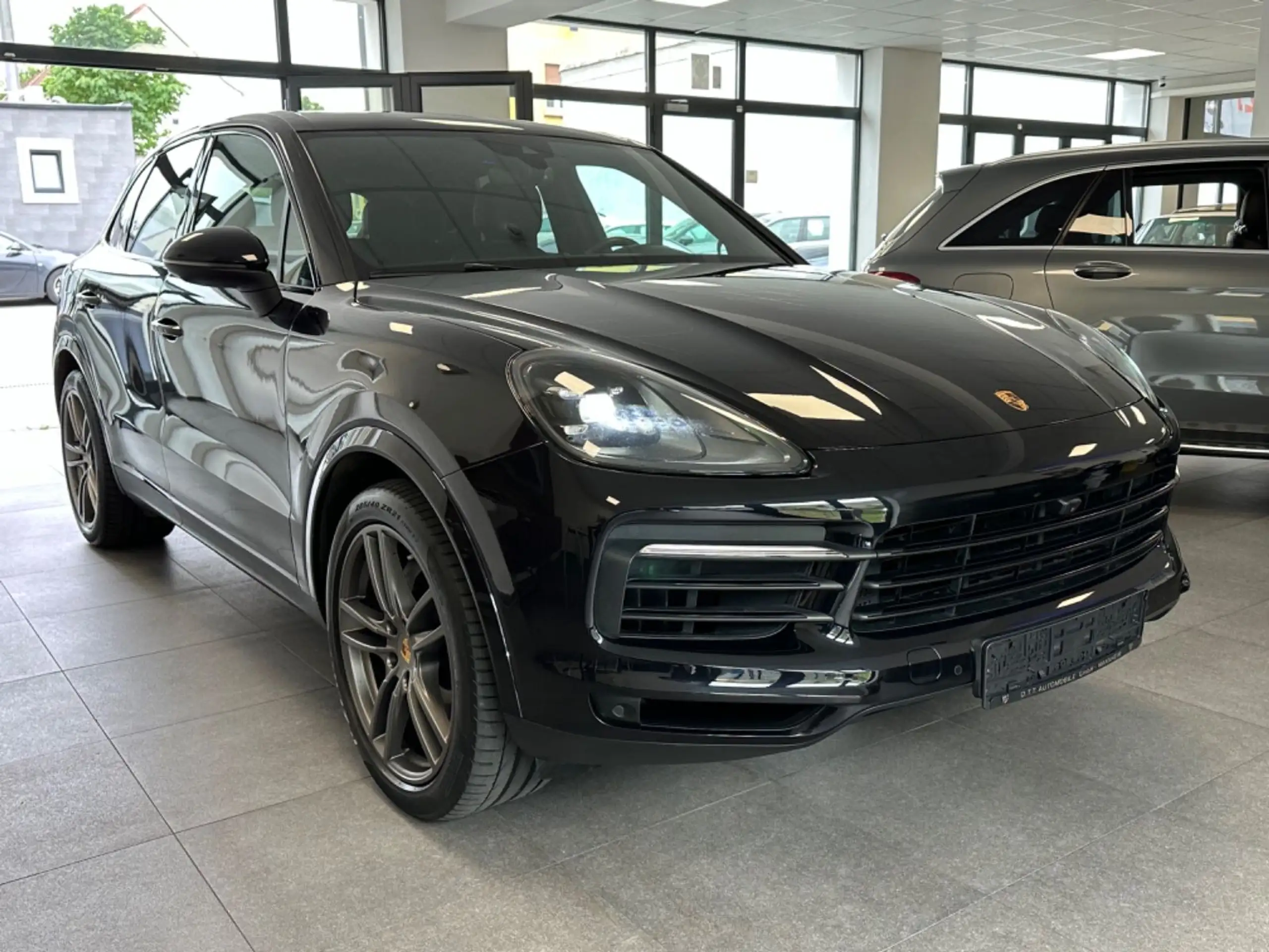 Porsche - Cayenne